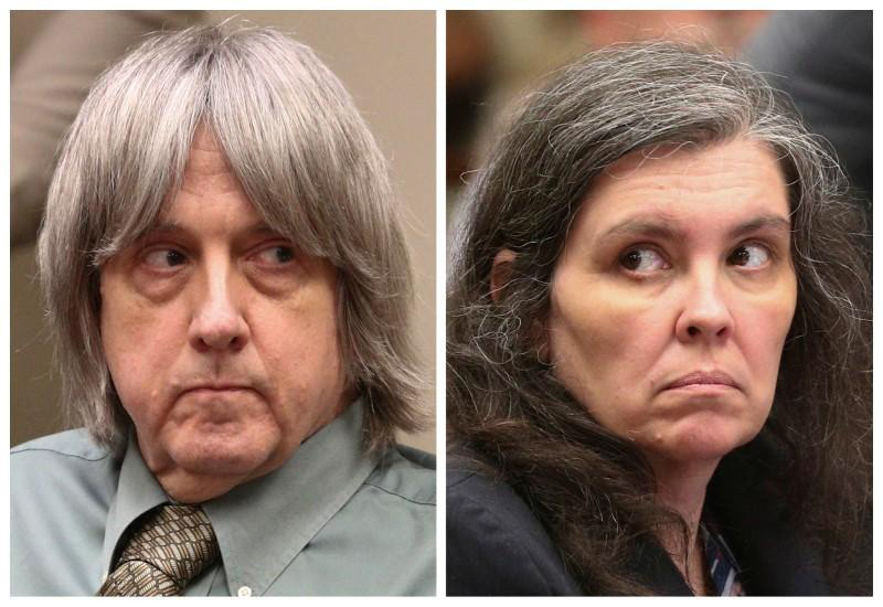 DAVID E LOUISE TURPIN EM CORTE