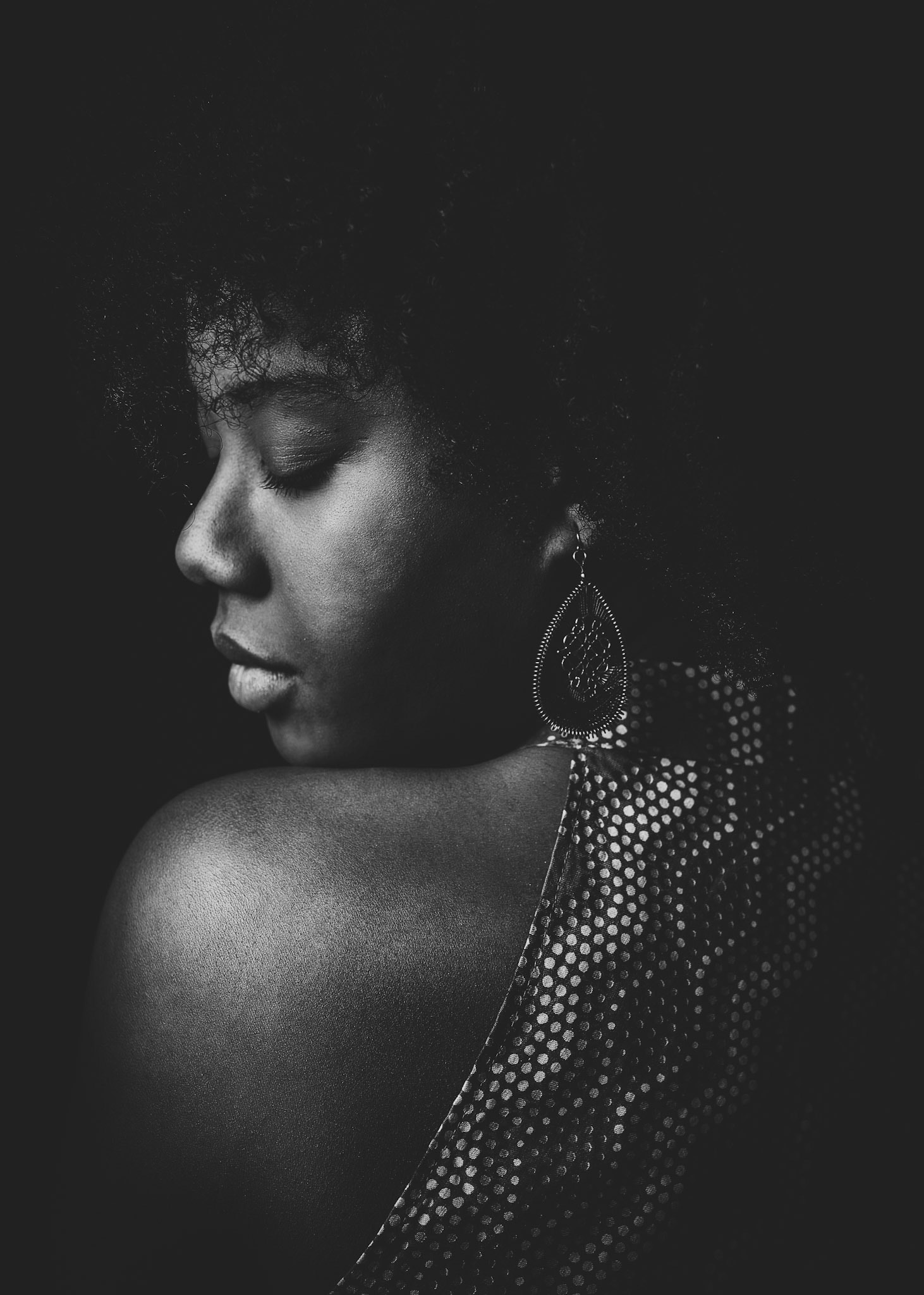 Noir Ebène - from behind