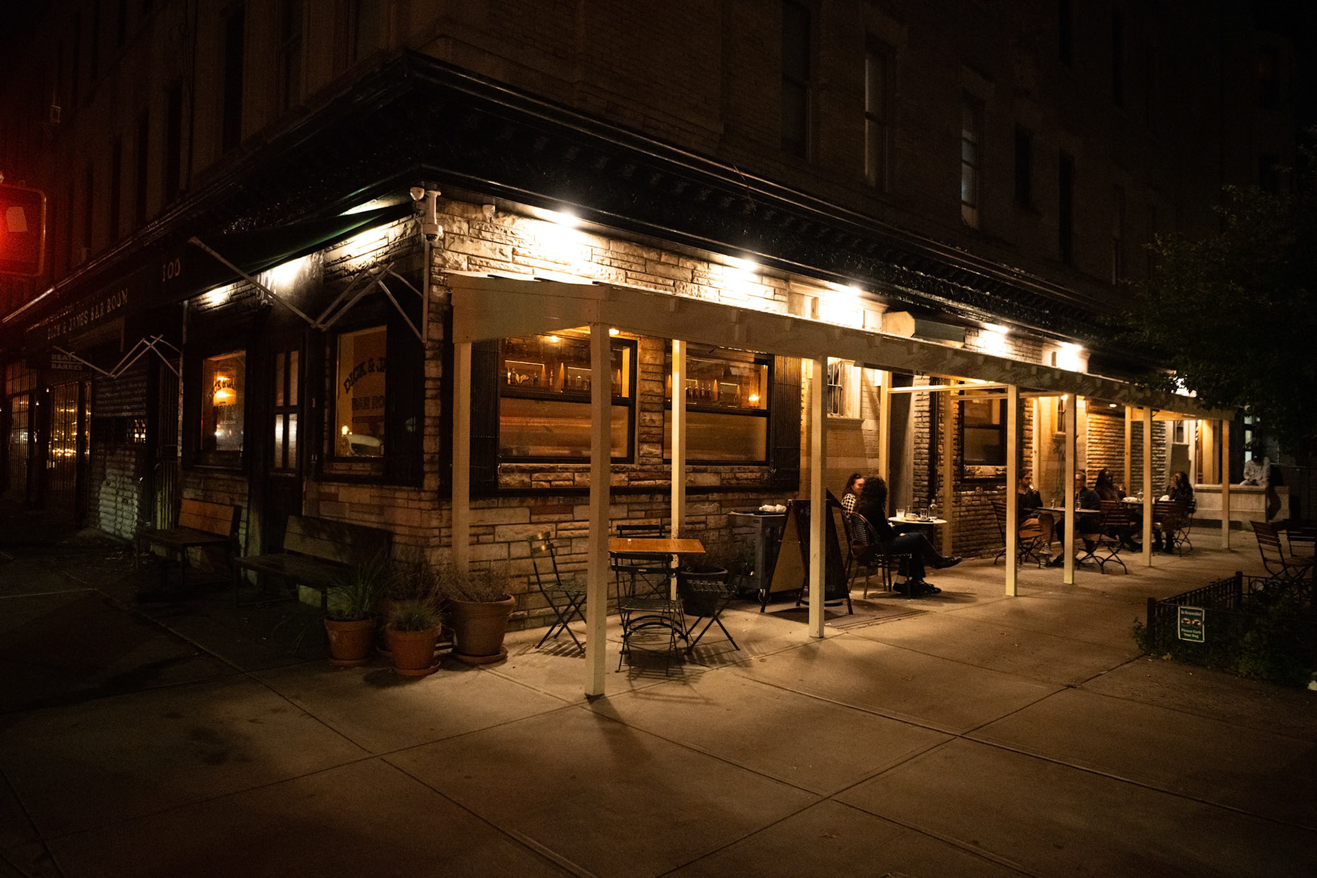 Dick &amp; Jane's Bar Room