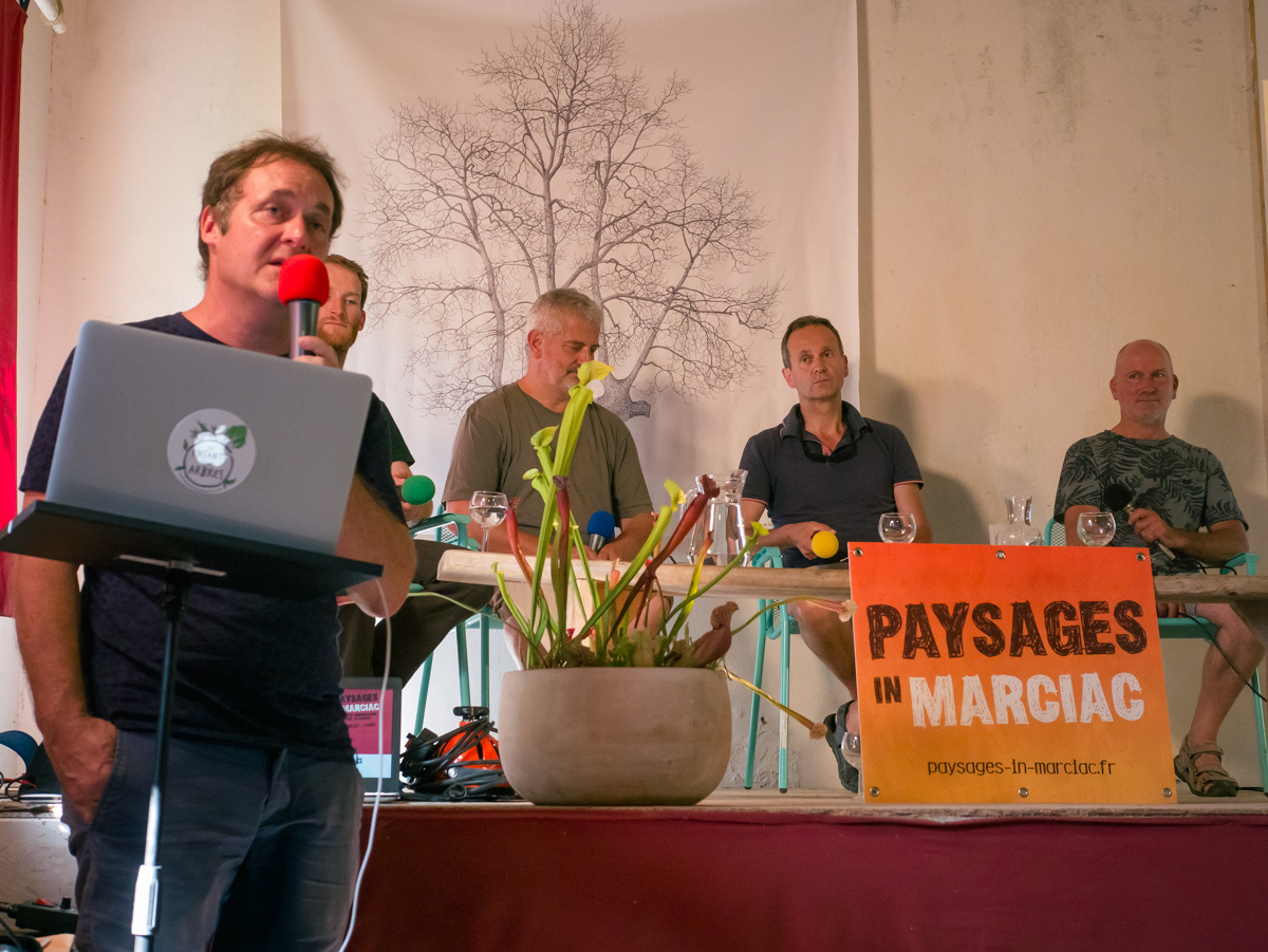 Alain canet au micro