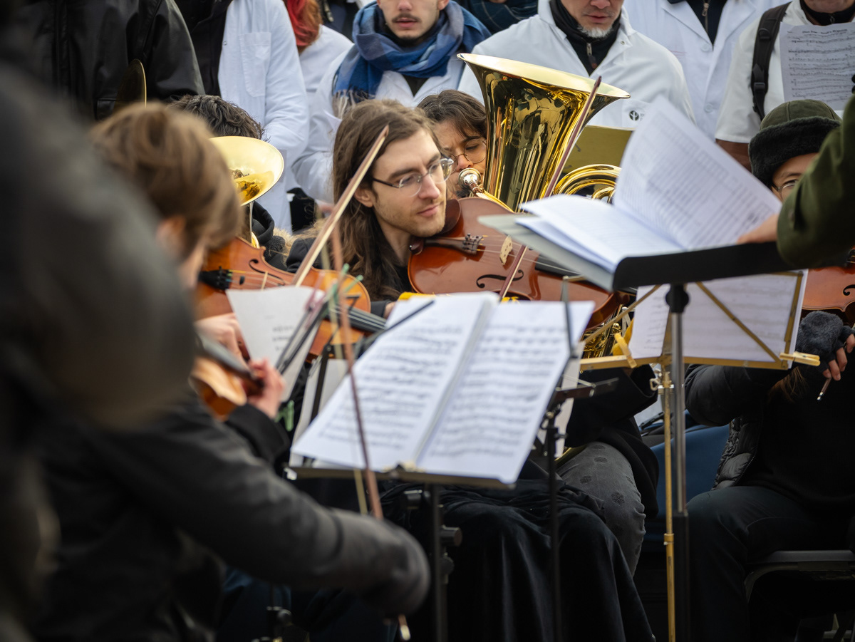 Scientifiques en Rebellion et  l’Orchestre du Nouveau Monde