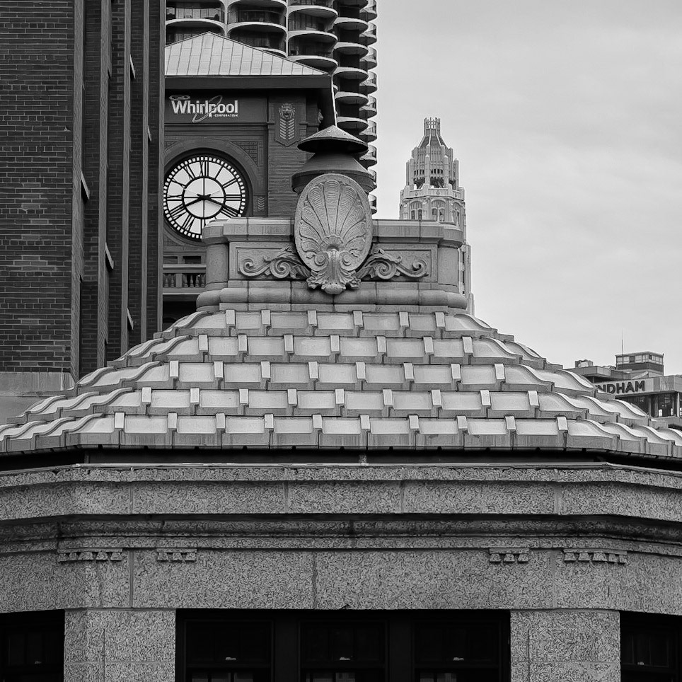 Wells St. Bridge tower, Whirlpool\Britannica building, Marina city, and Mather tower