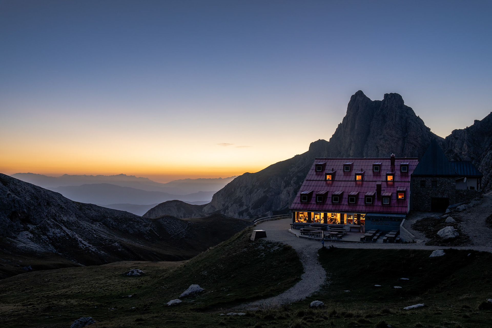 Rifugio Alpe di Tires (2440 m)