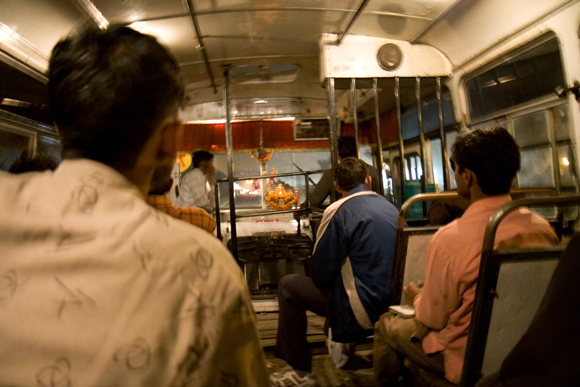 City bus from Delhi airport