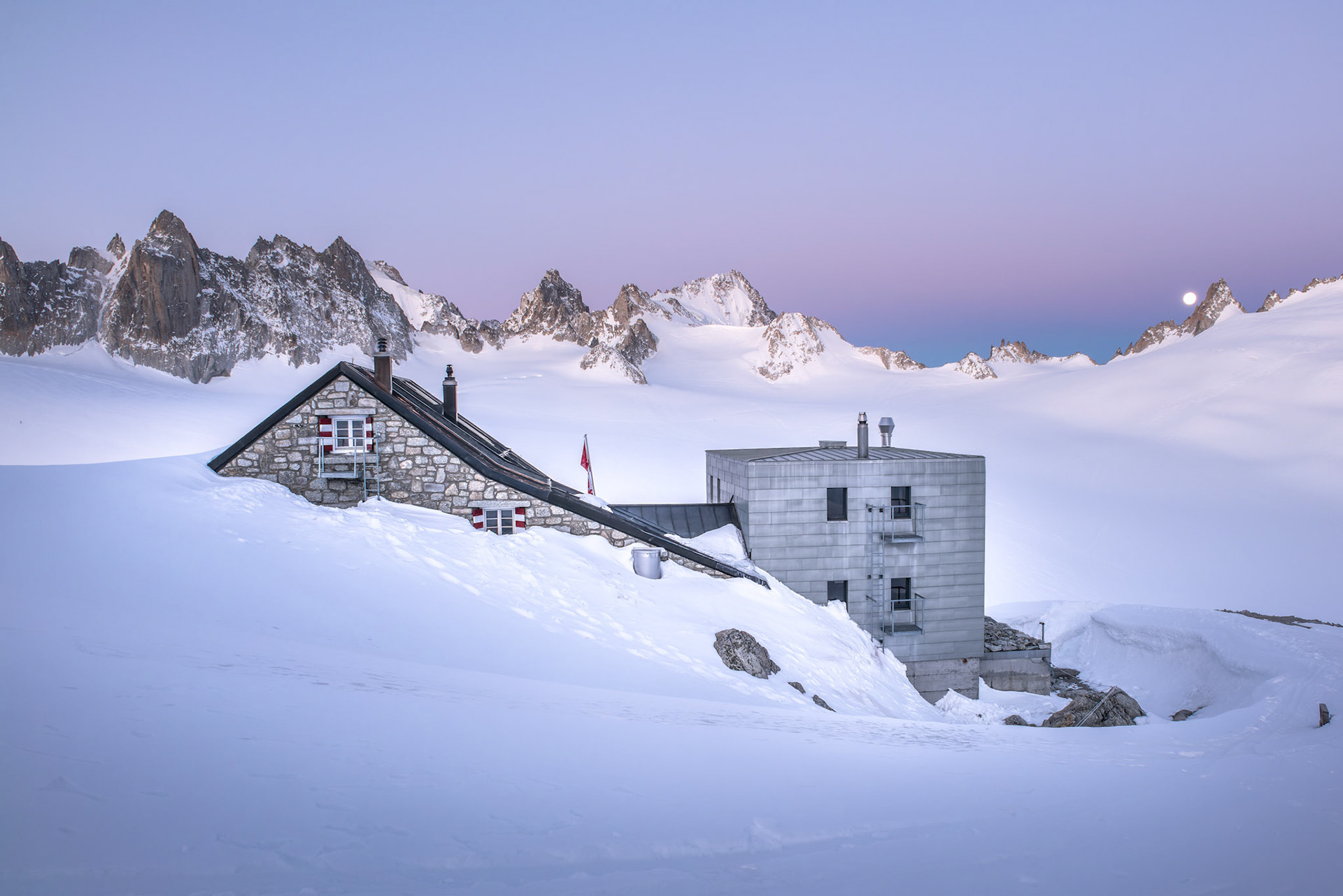 Cabane du Trient (3170 m)