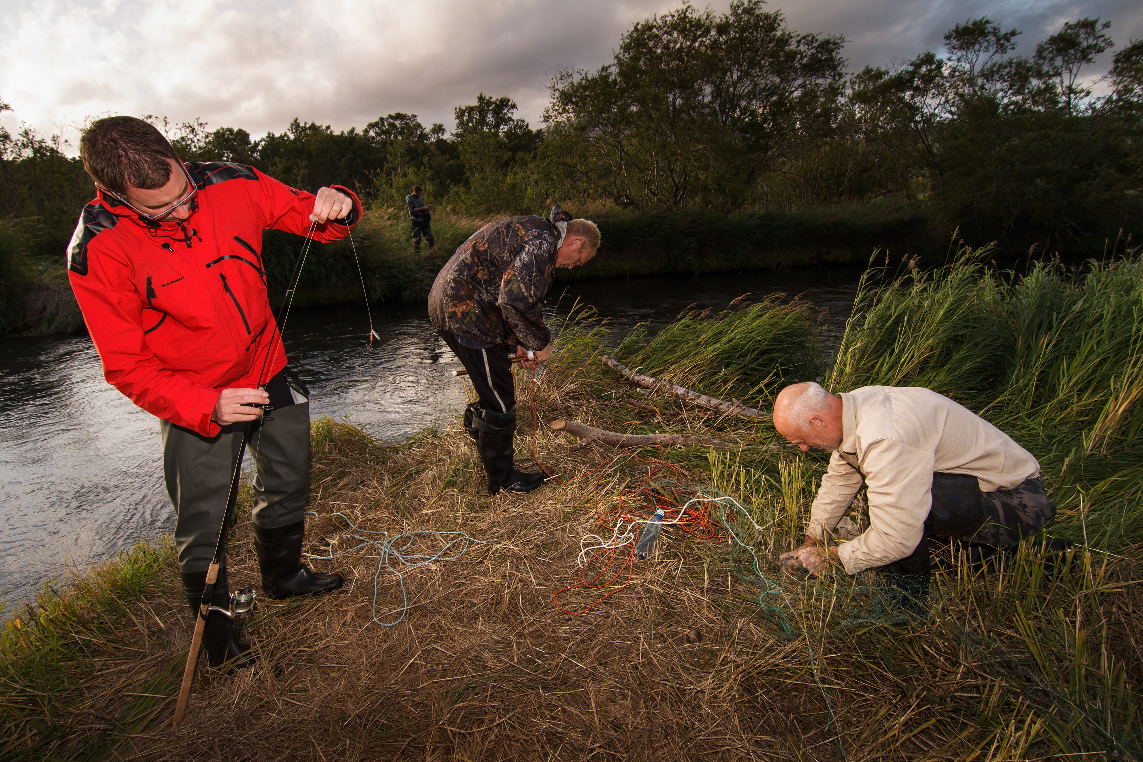 Rybalky: preparing a fishing net