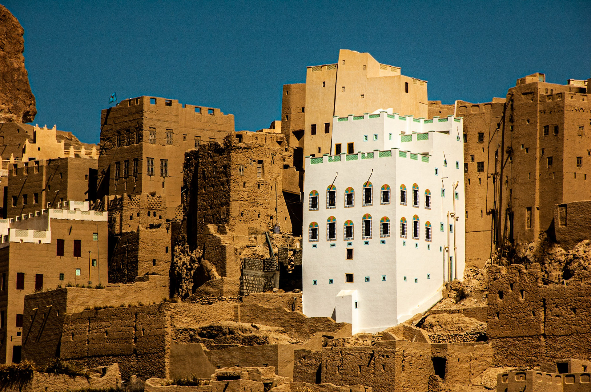 Al Hajjarayn, Yemen