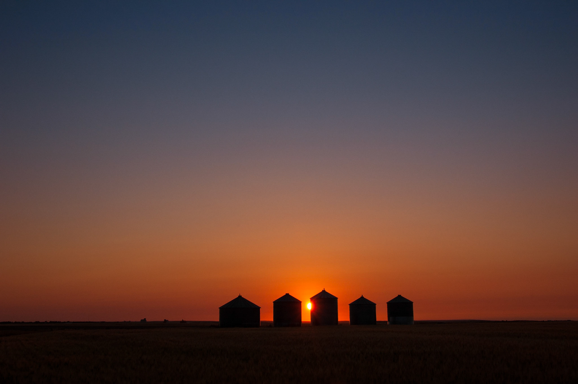 Granaries, Saskatchewan