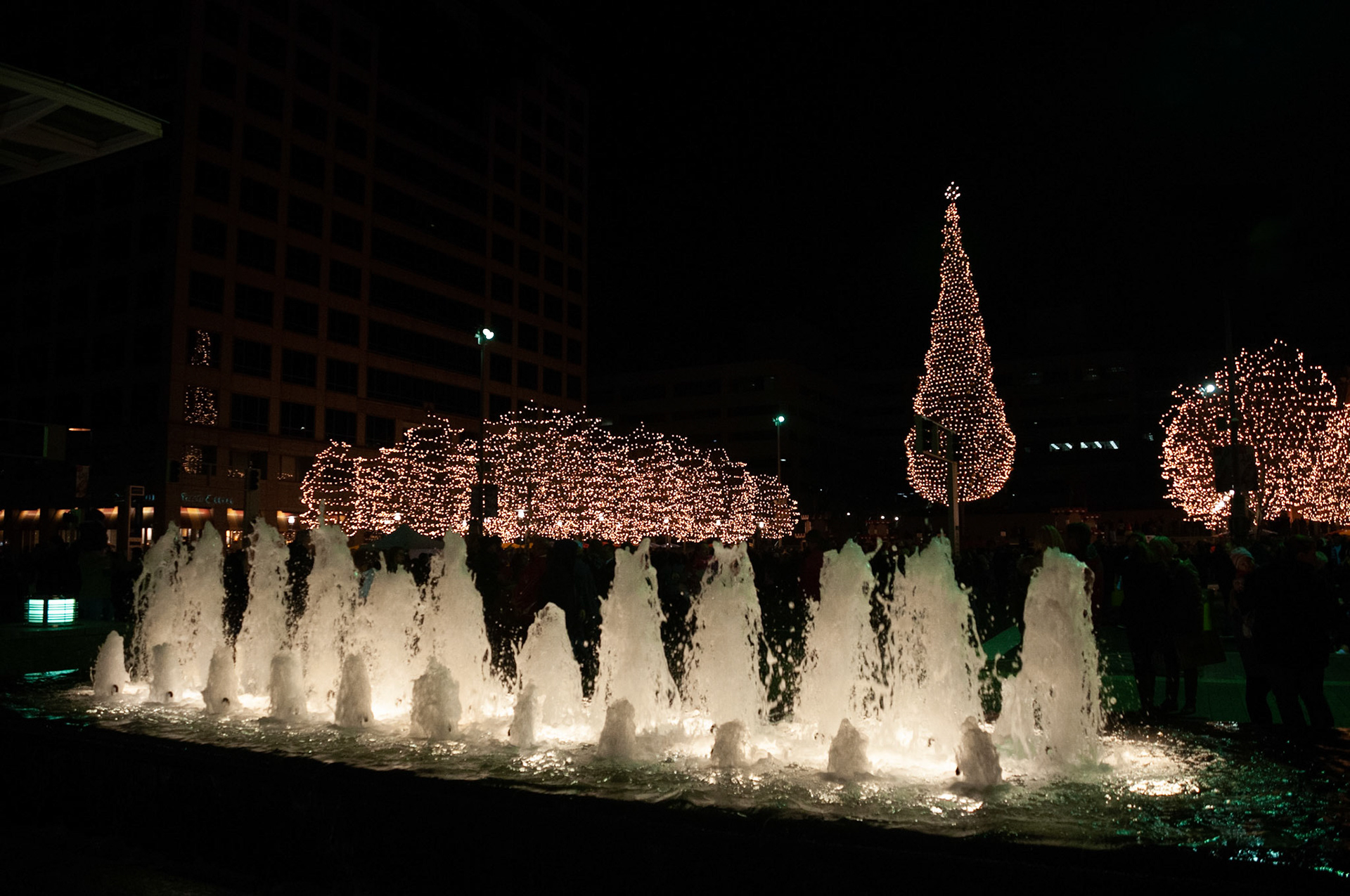 Crown Center Mayor's Christmas Tree