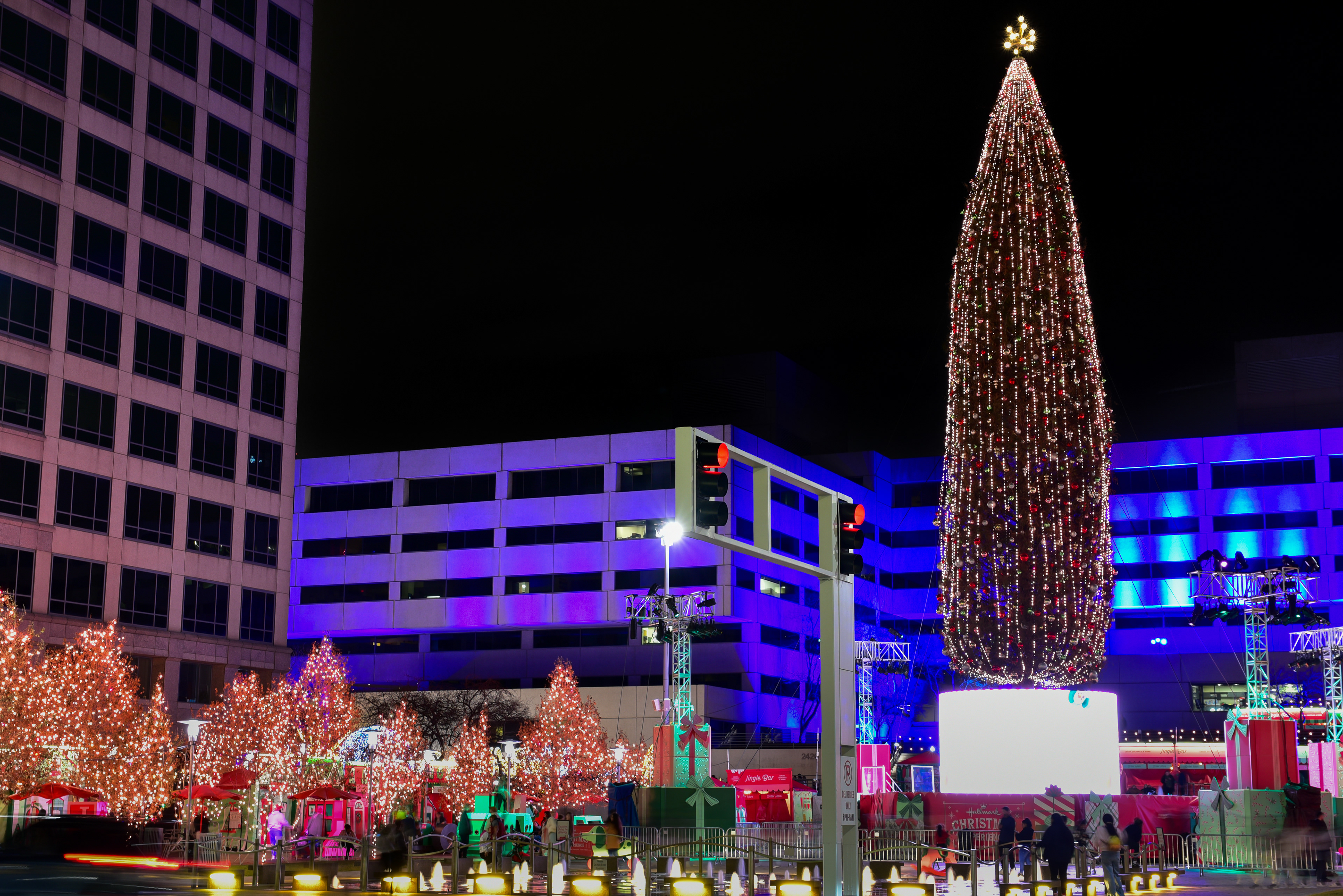 Crown Center Mayor's Christmas Tree
