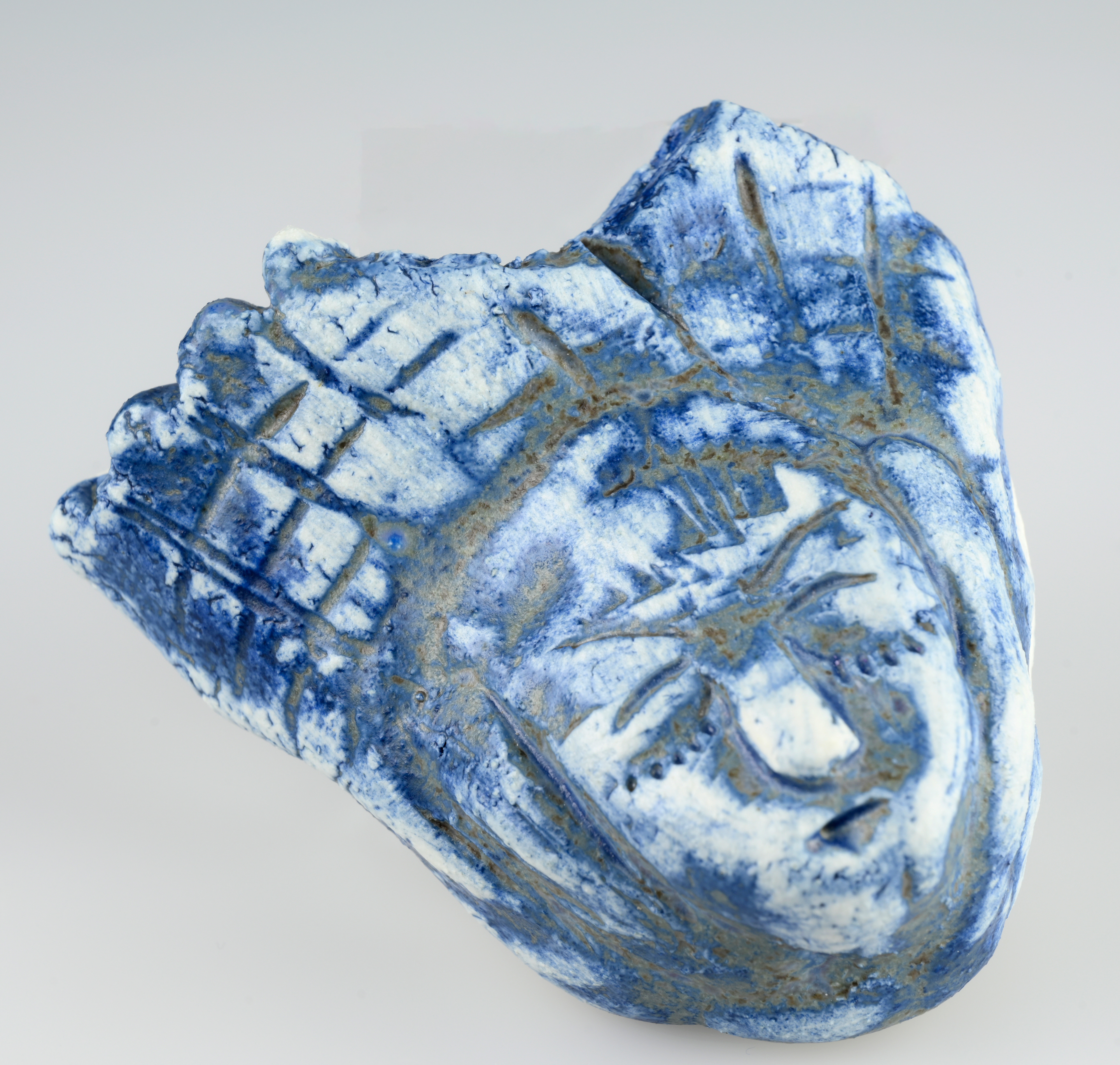Shell, fragment II (Ceramic) 7 x 4 x 8cm (2024)