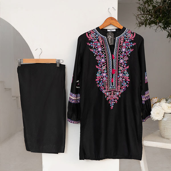 Ladies kurta shalwar set displayed hanging – professional merchandising clothing photography for eCommerce stores