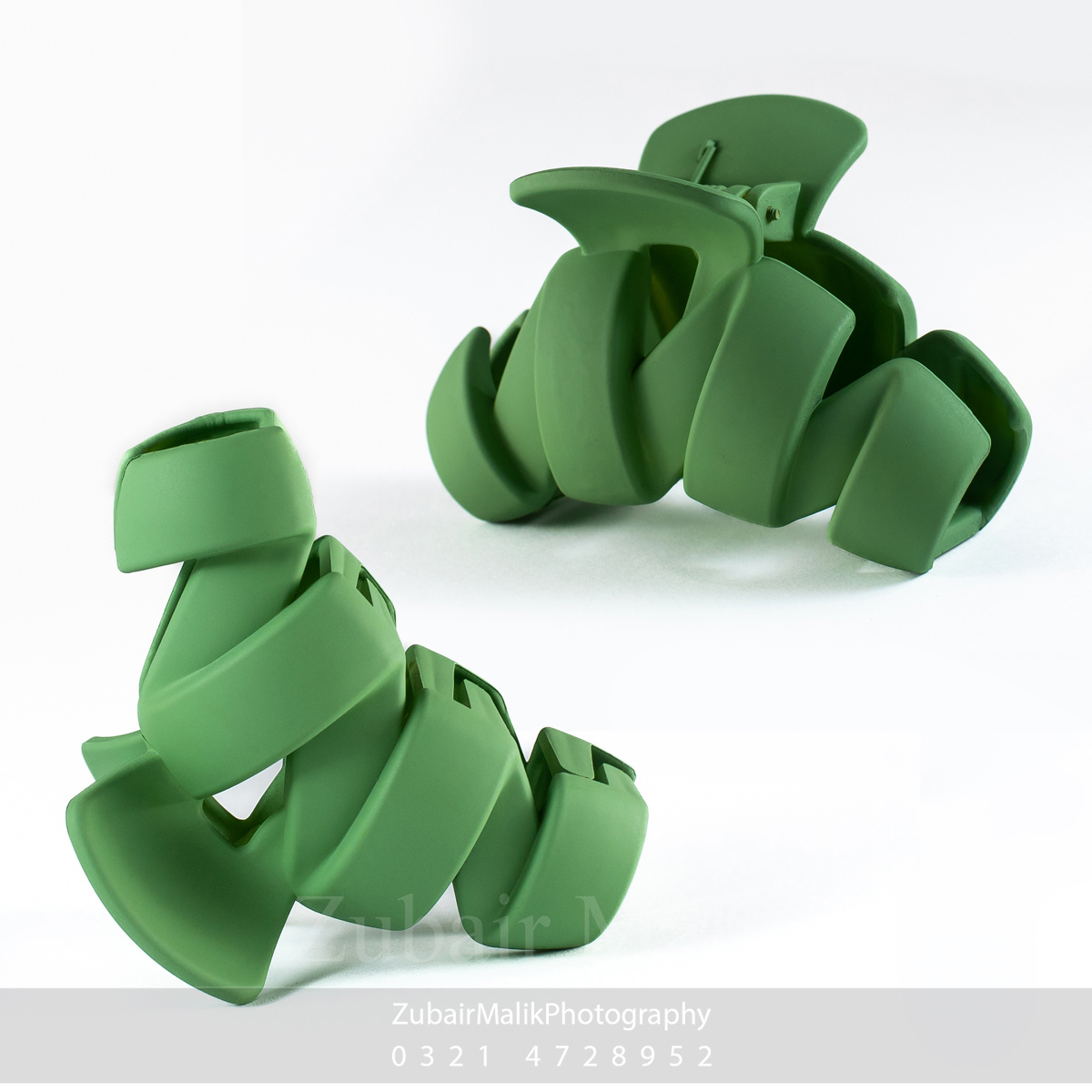 Hair clip Shopify product photography with white background in Melbourne