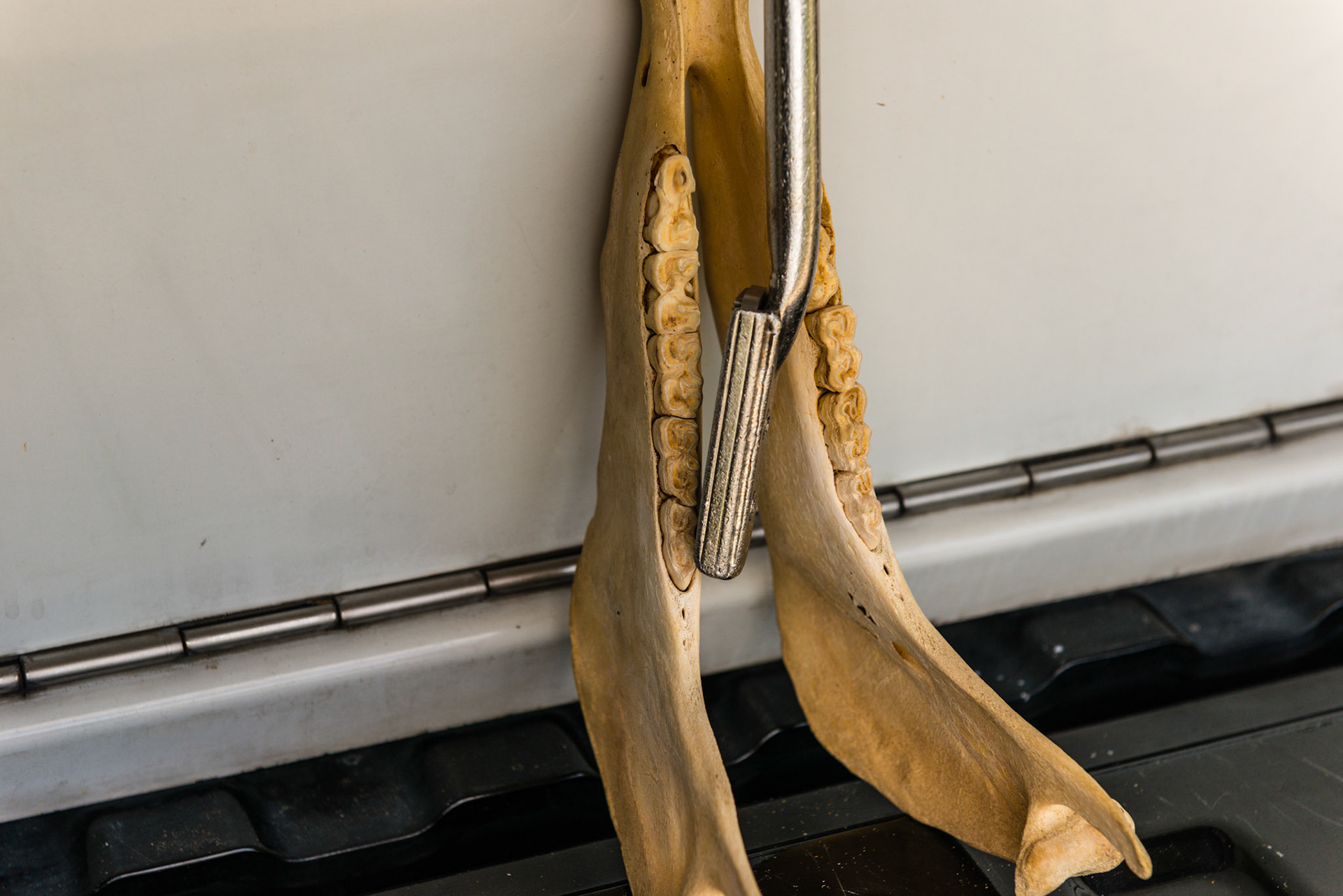 Yaw in and pitch down - good for rounding lower 11's to make a safe place for the tonge to set.