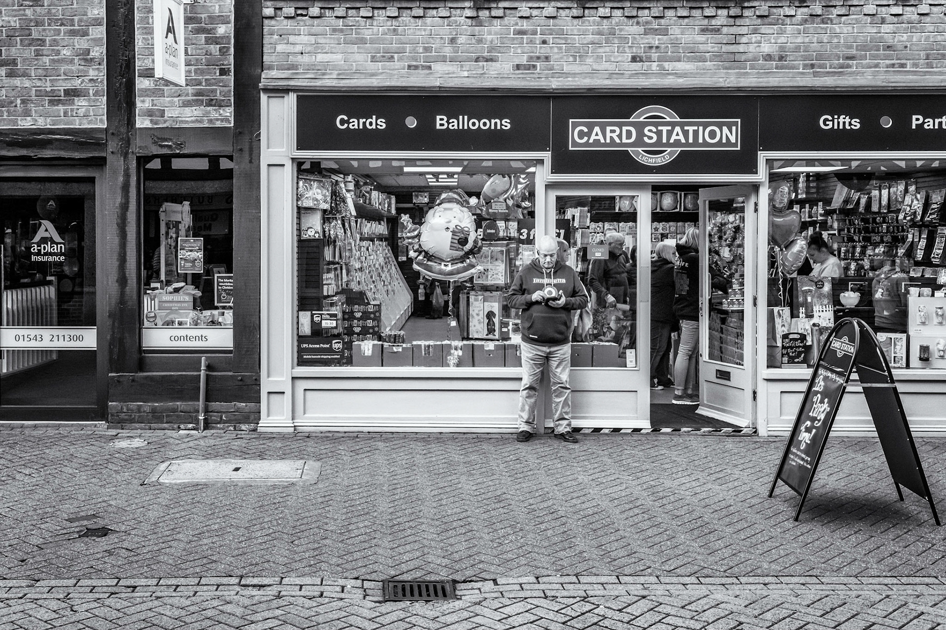 Card Station