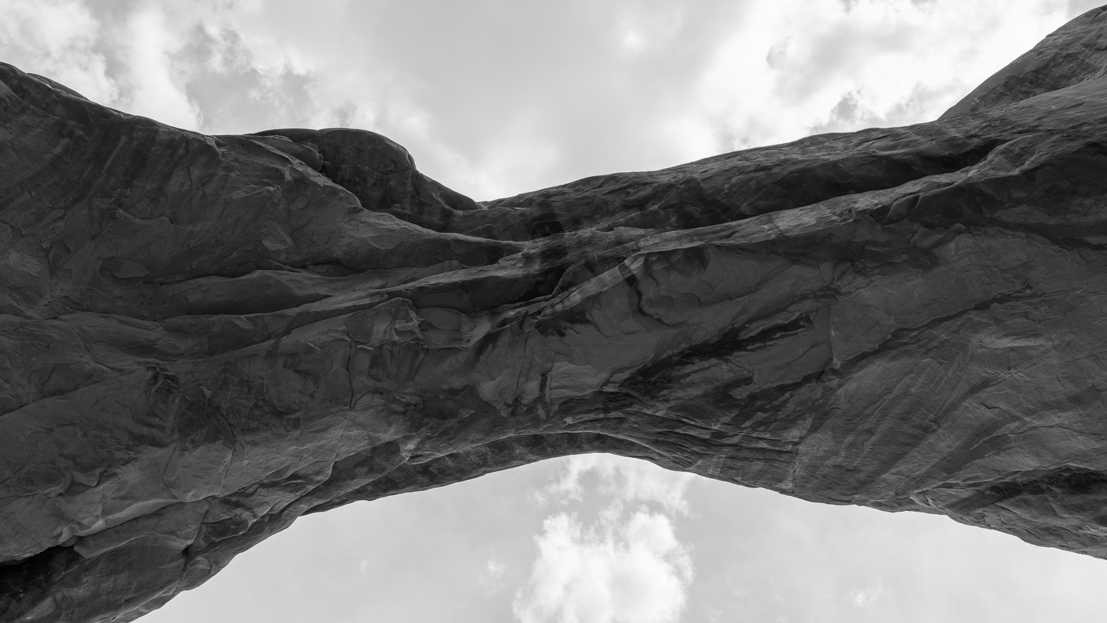 Arch from below in Arches NP