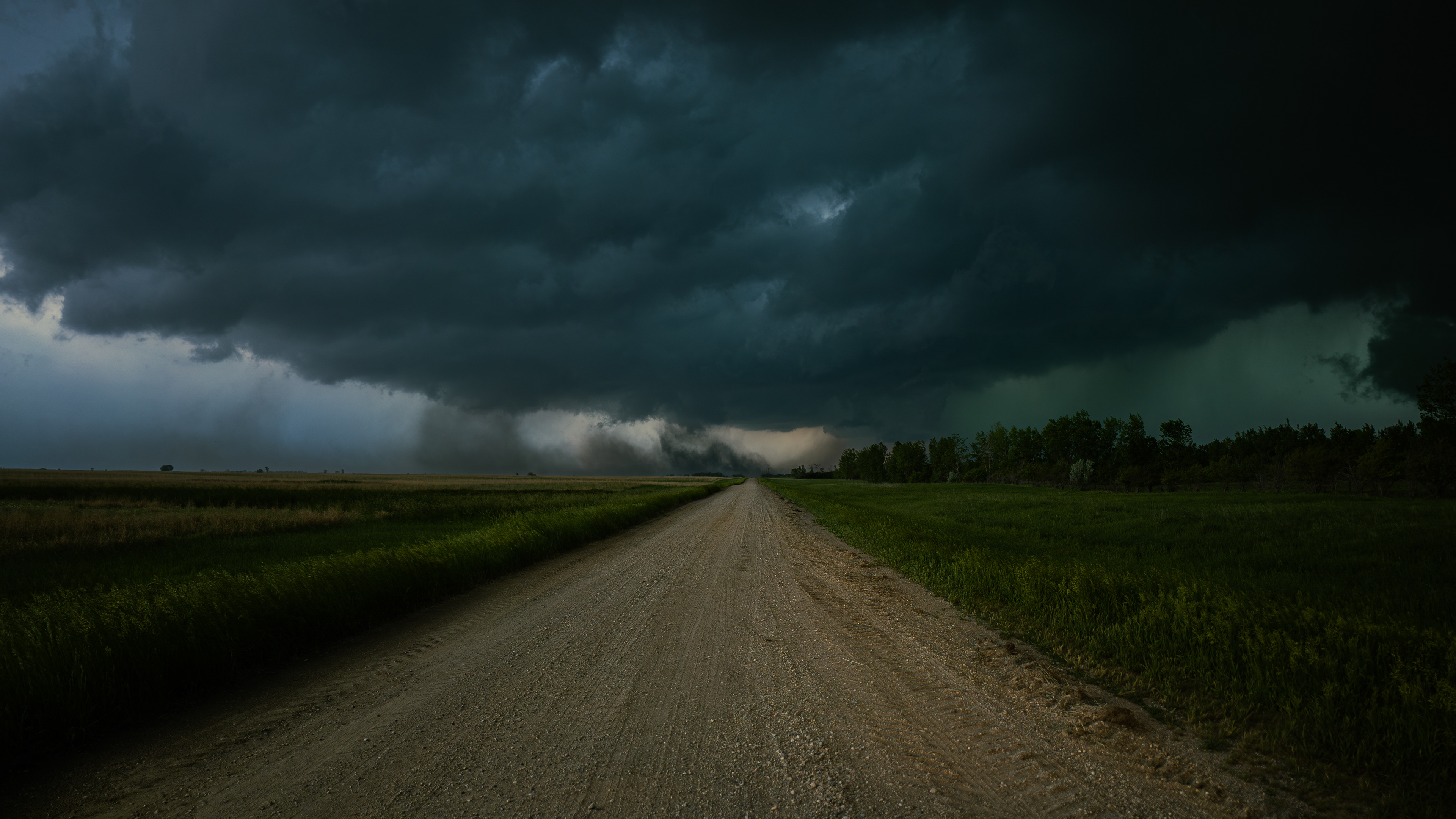 Storm kicking up dust in Southern North Dakota
