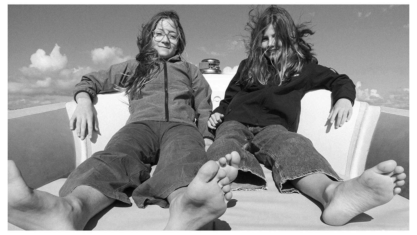 Le due amiche diventano grandi in sieme