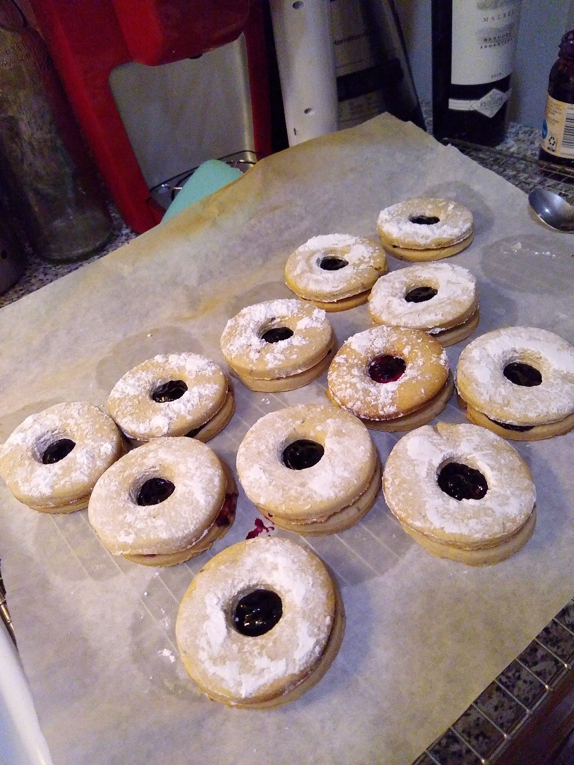 Linzer Cookies