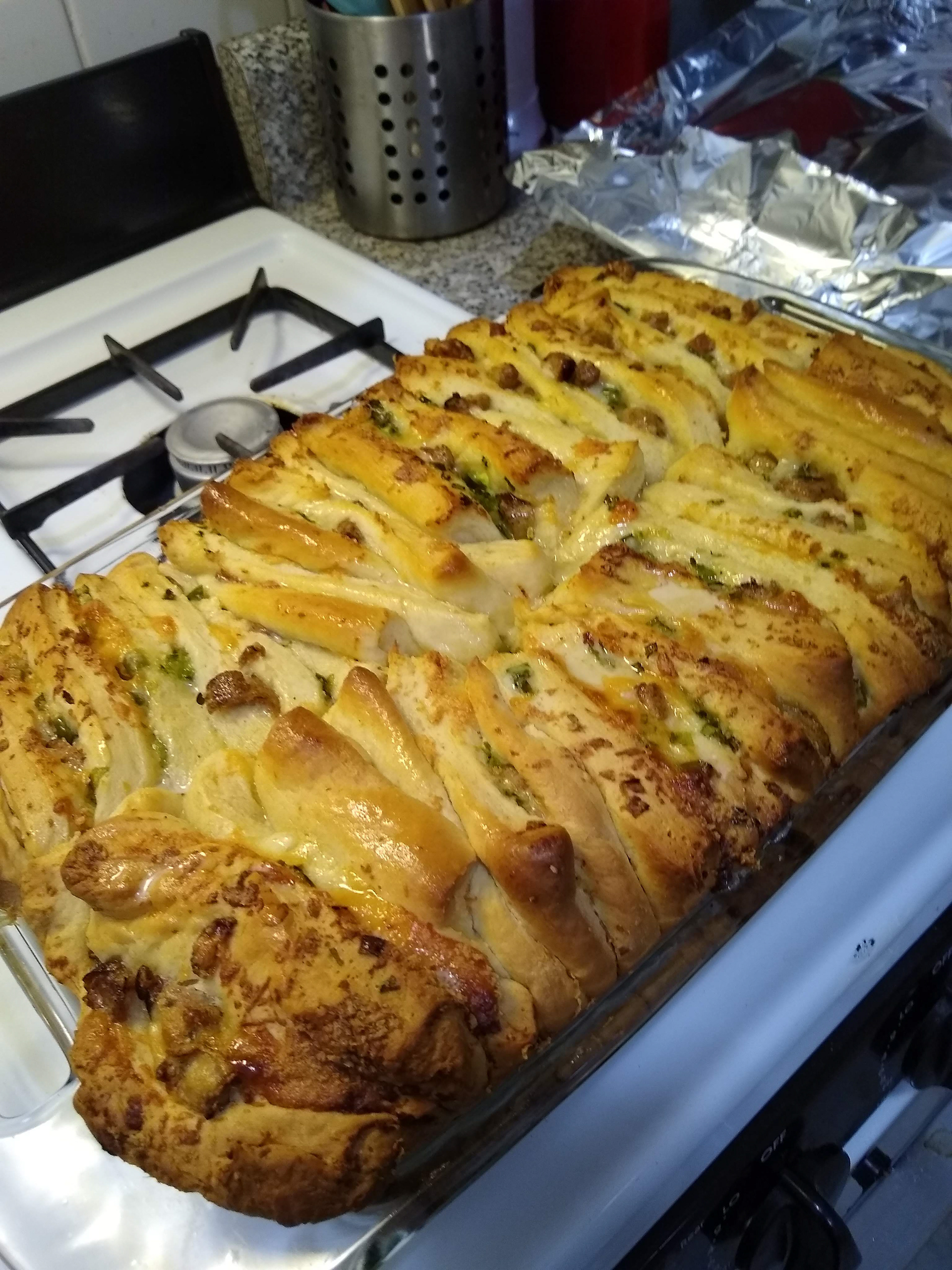 Cheddar-Sausage Pull-Apart Bread