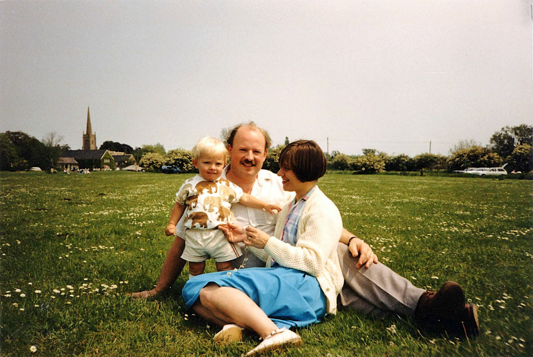 Picnic by the Thames near Letchlade