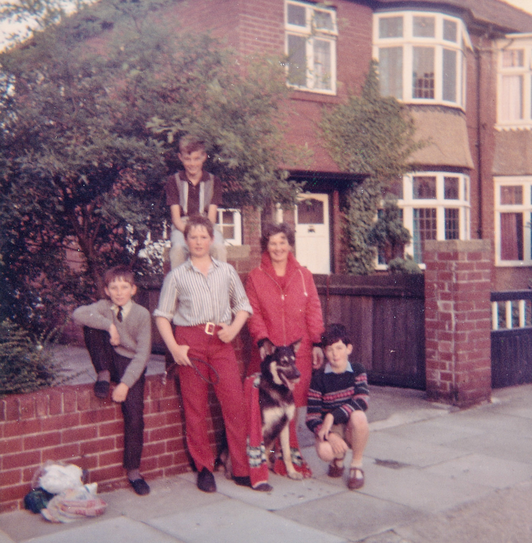 Gorsedene Road. David Booth, Howard, Stephen Heaviside, Smokey, David Watts