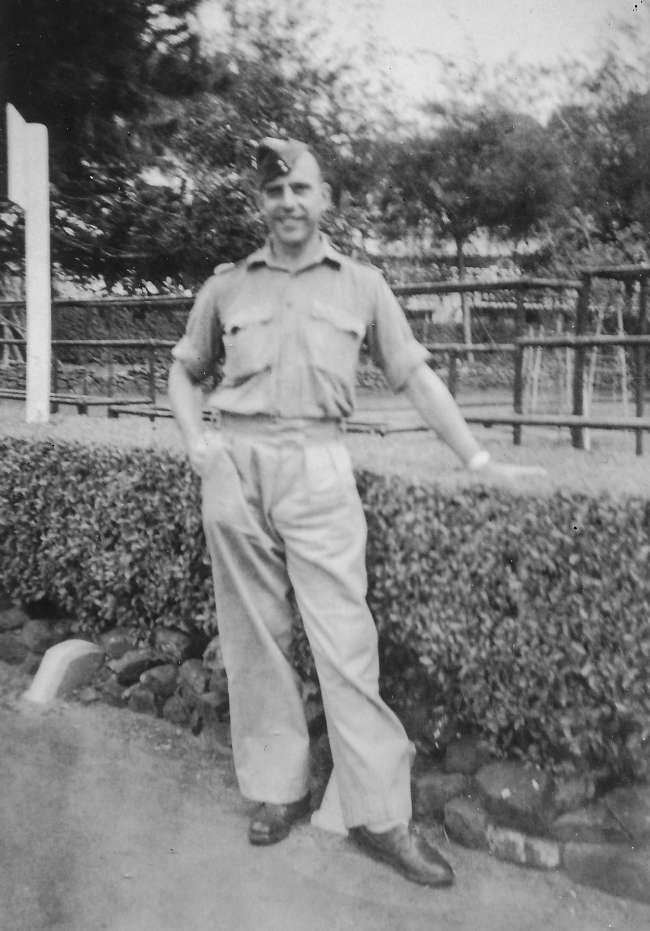 "Frank Hill , Breach Candy, Bombay 19th August 1942"