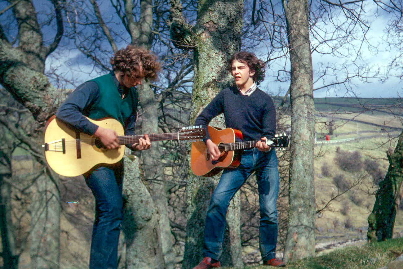 Howard (12-string) and Chris