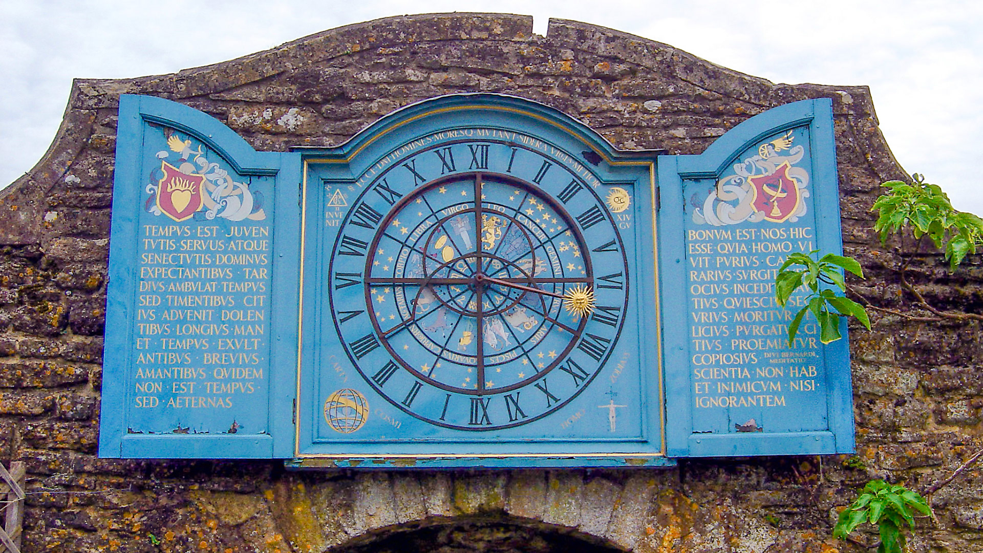 The Nychthemeron Clock at Snowshill Manor (NT)