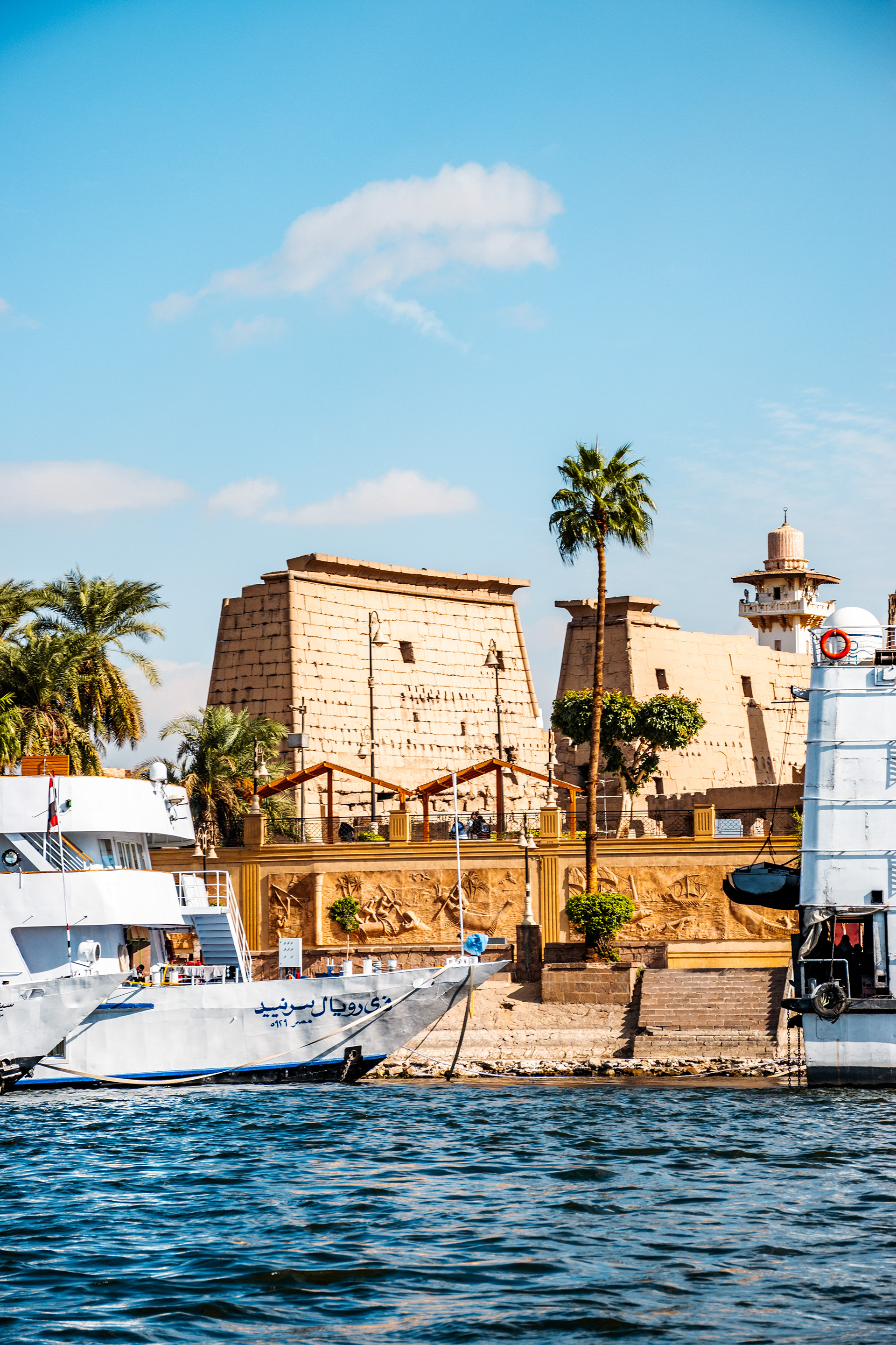 Alte Mauern in Luxor