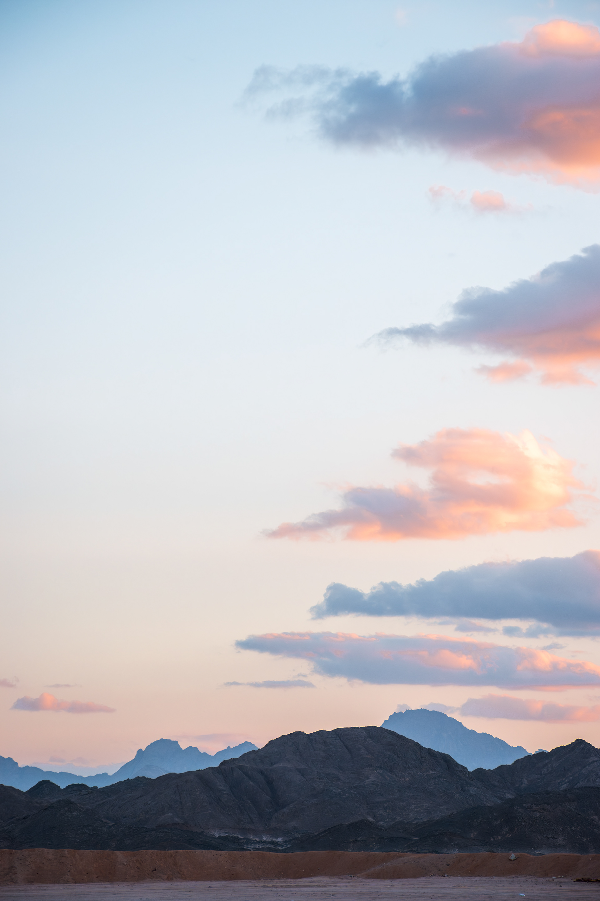 Sonnenuntergang in der arabischen Wüwte
