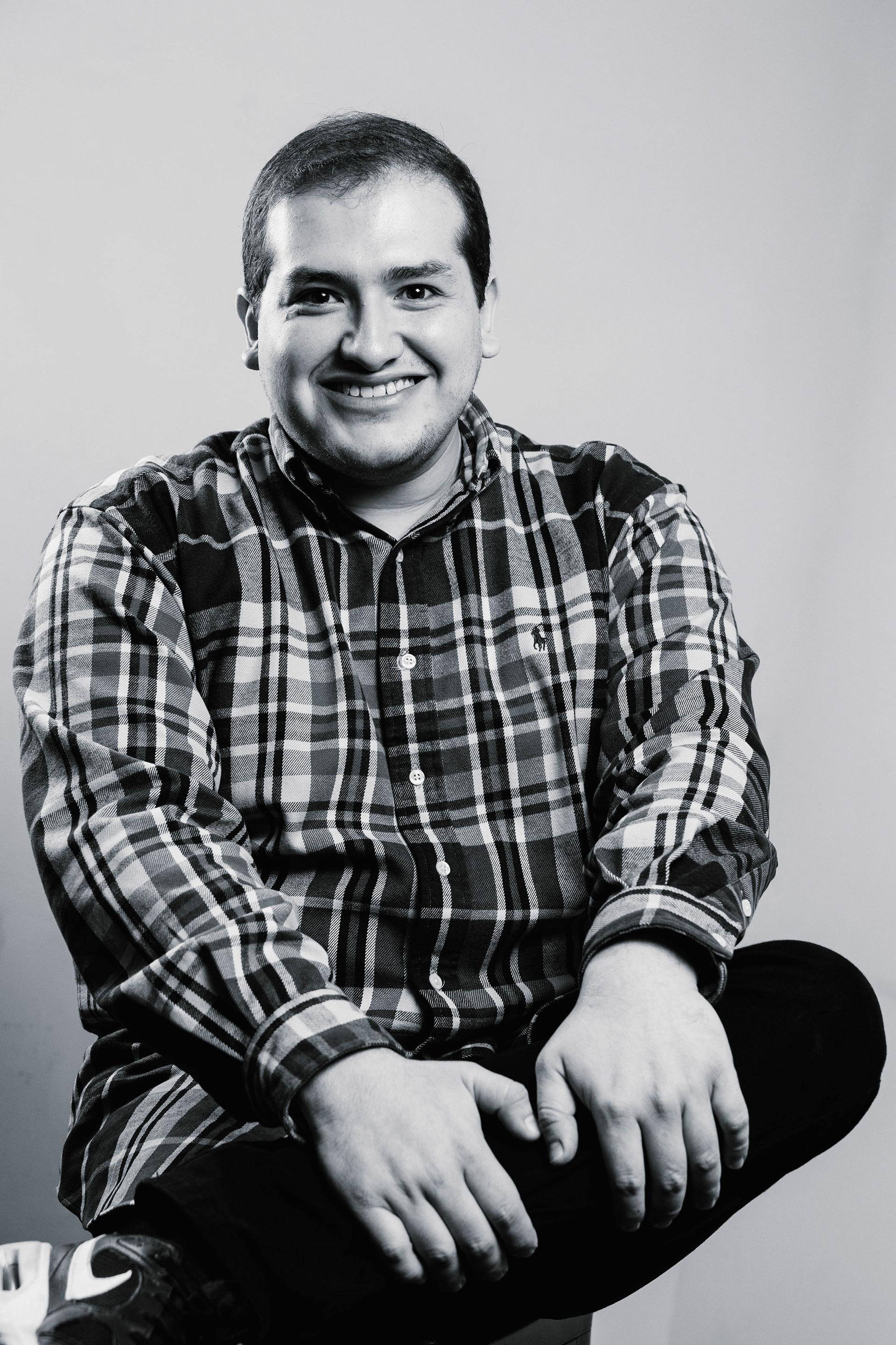 Mario Quiñónez - Creative Copywriter