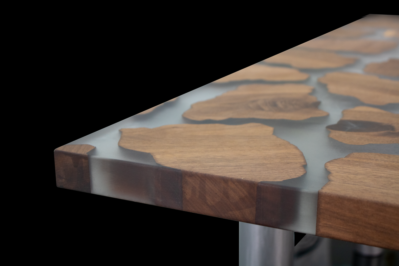 Rounded edges to enhance the mystical glow of the Juxtaposition of resin & Walnut wood together
