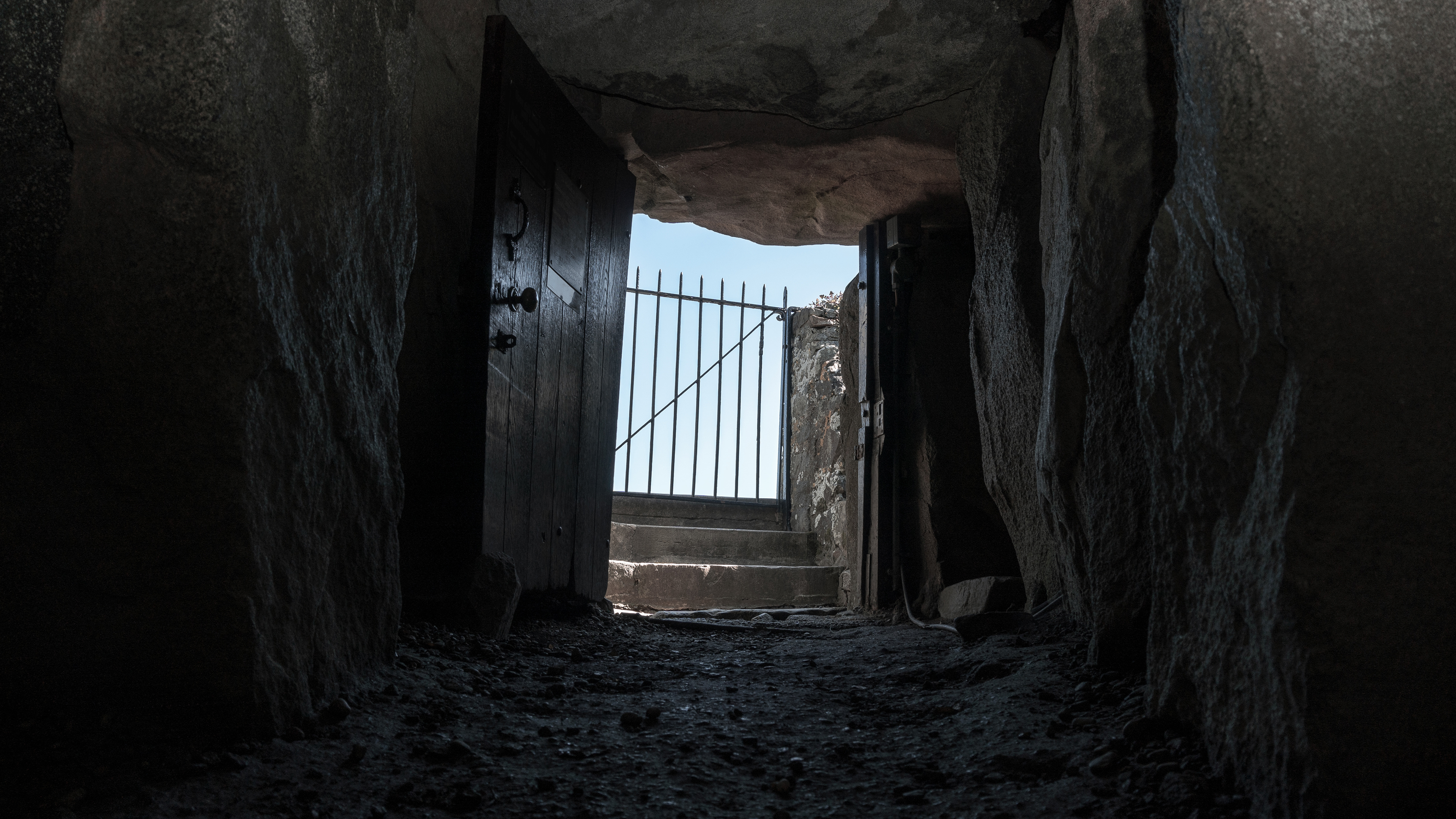 Dehus Dolmen Guernsey