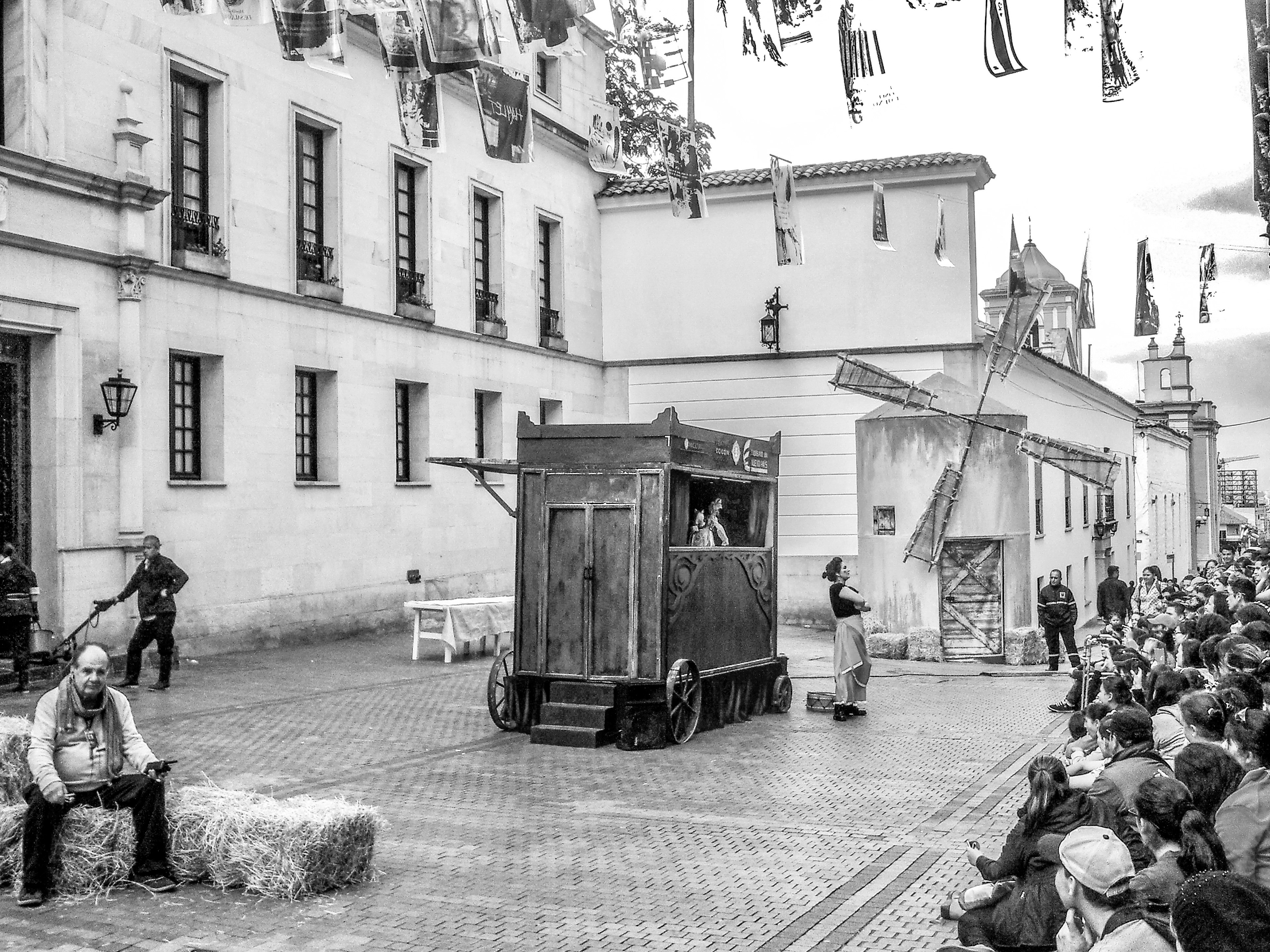 We stumbled onto a puppet show showcasing La Mancha.