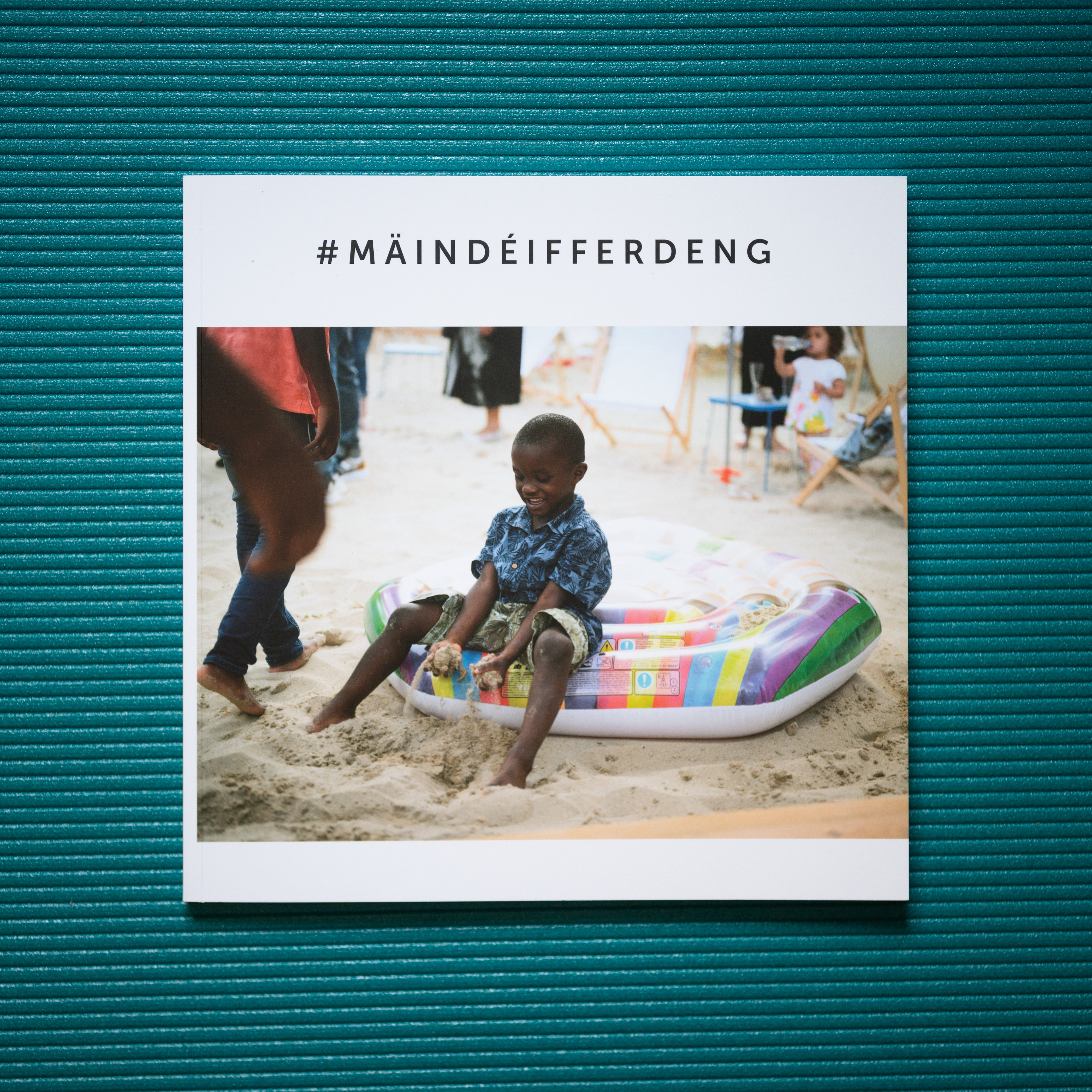 Book Cover 'Maïn Déifferdeng'