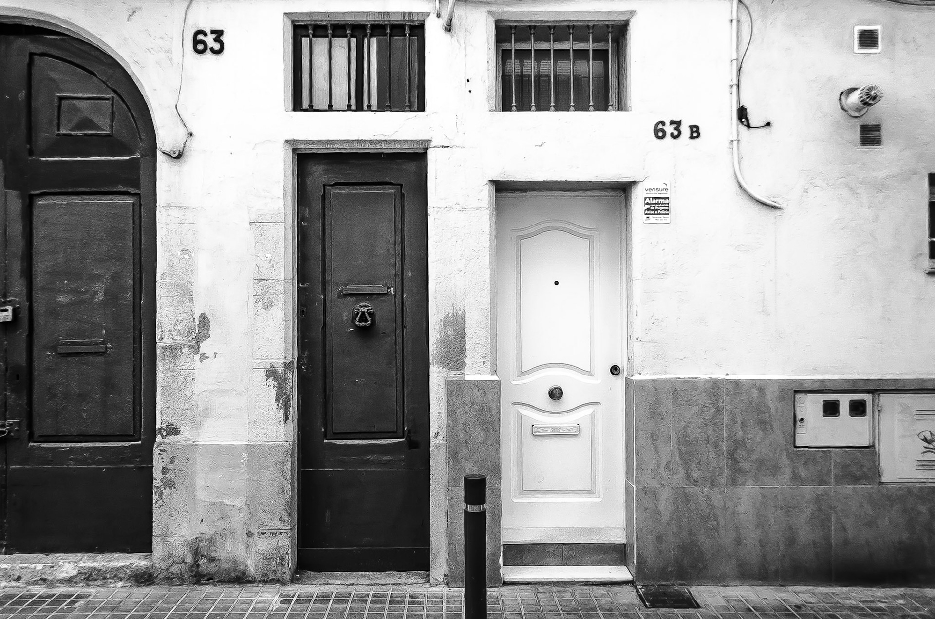 twin doors / portes bessones