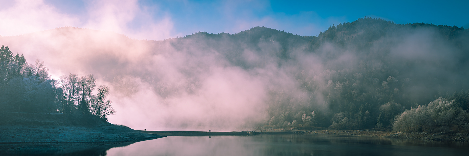 Brume sur le lac - (c) Crédits Ju Walspeck