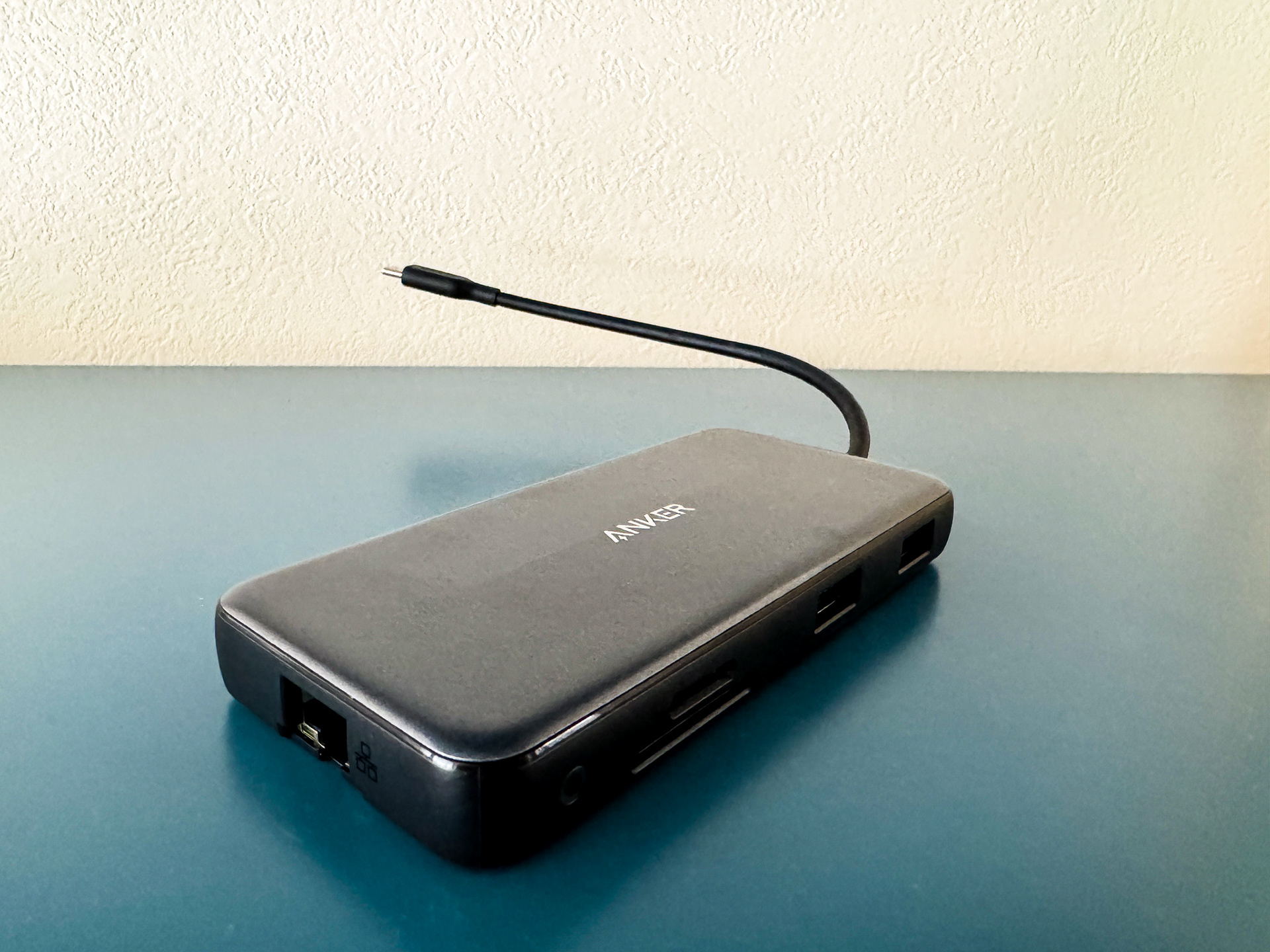 ￥0！高速LAN対応のメディアハブ