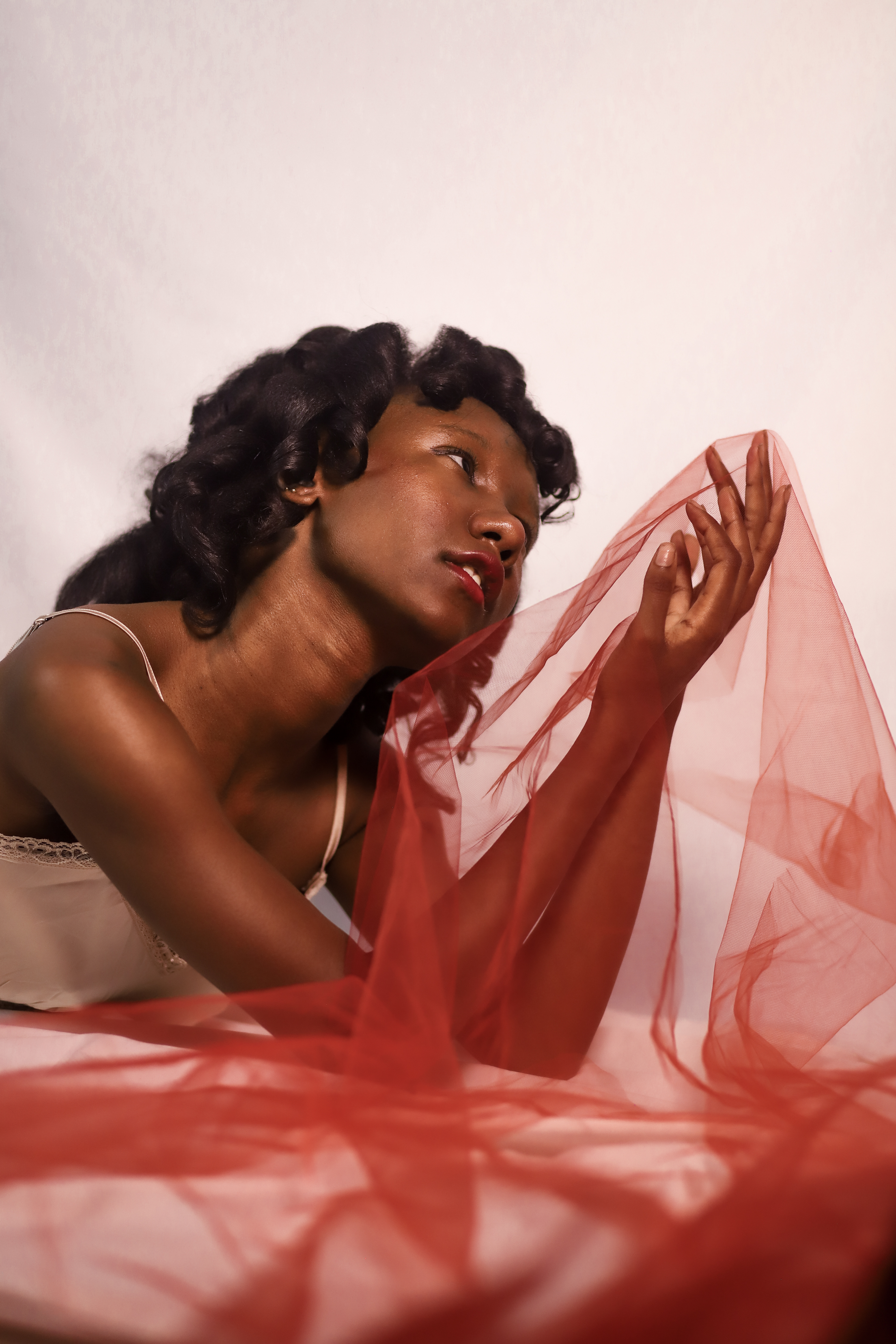 "Bleeding Red" Model: Lache 