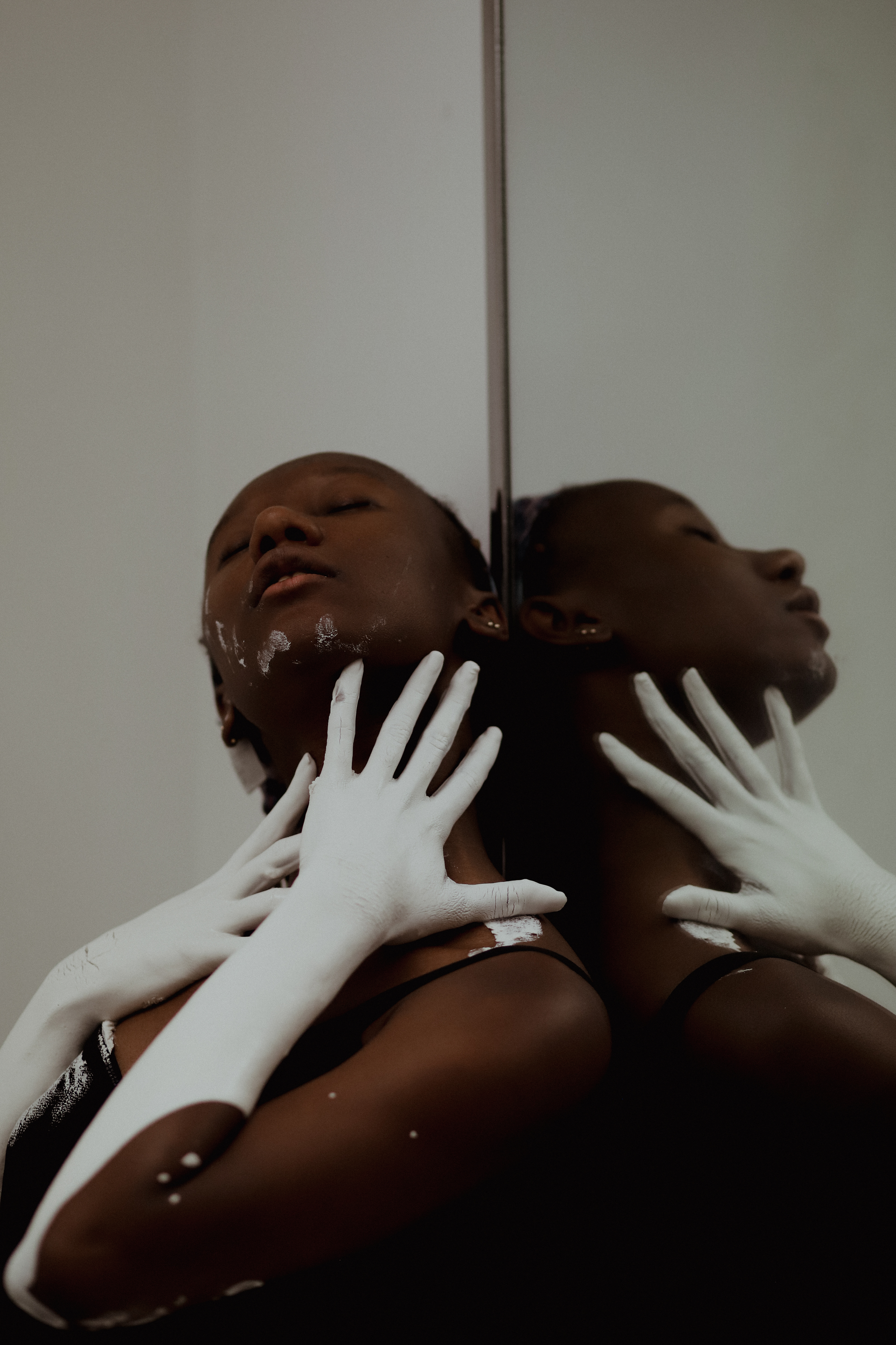 "Between art and woman" Model: Lache