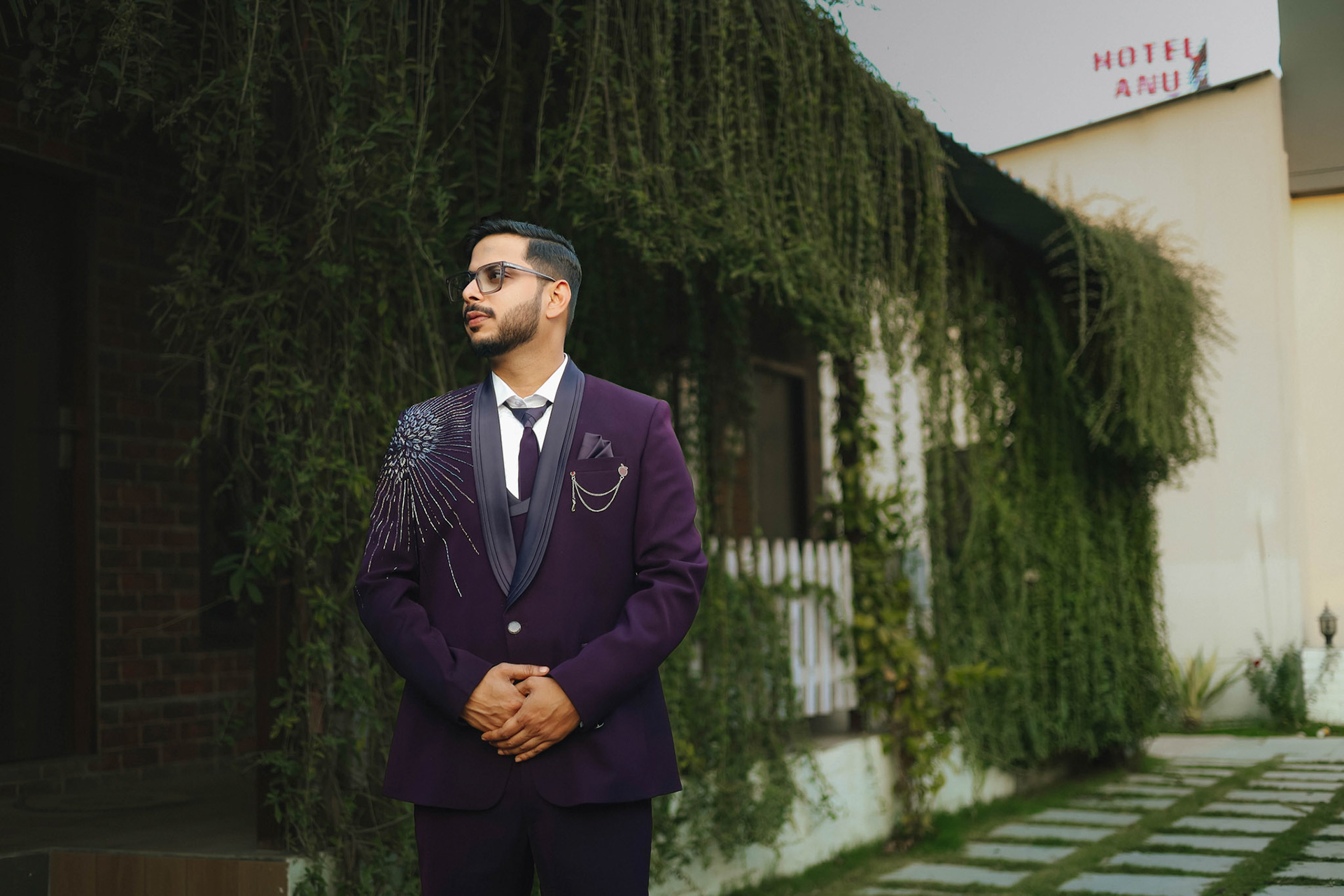 best engagement photographer in prayagraj