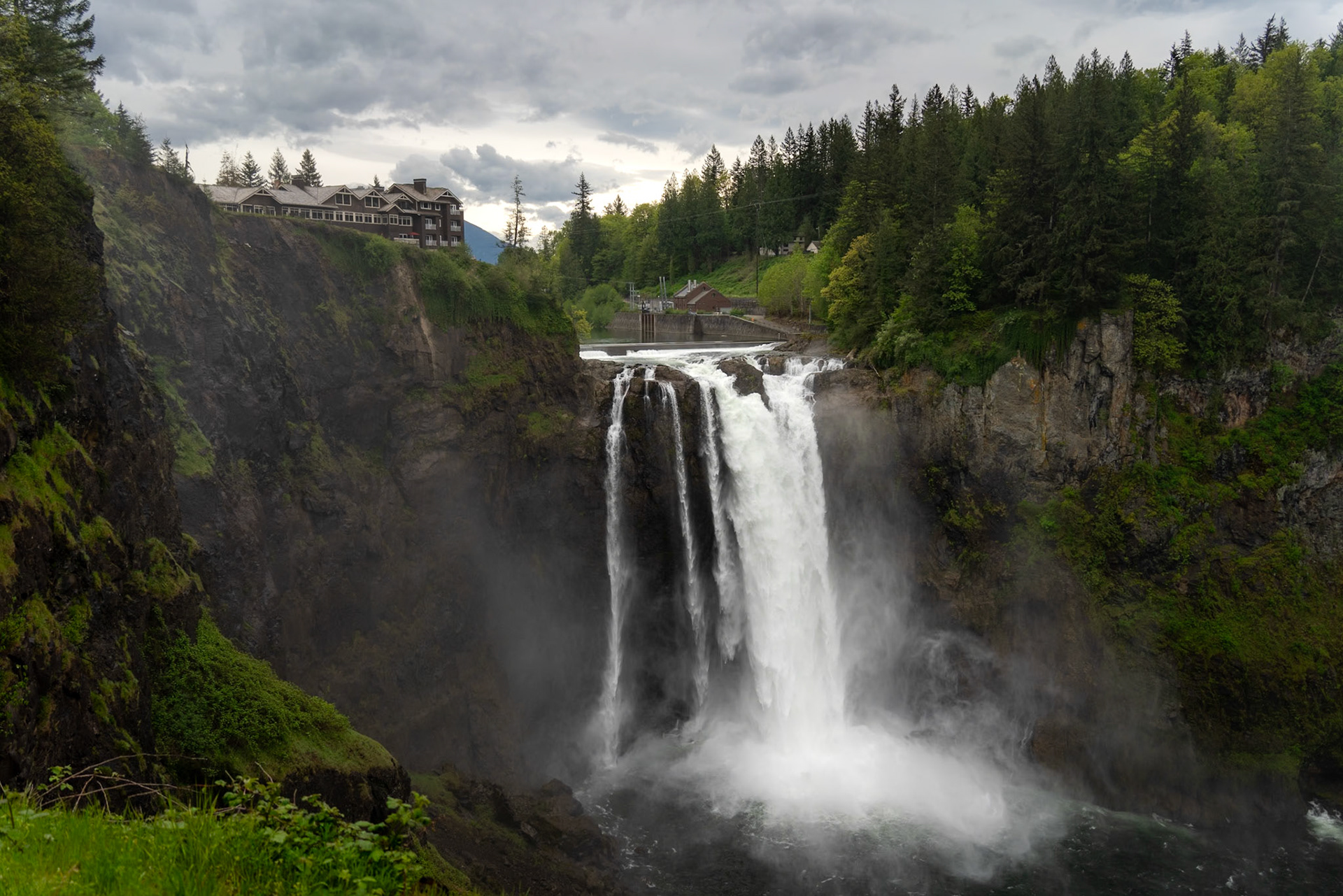 Snoqualmie Falls