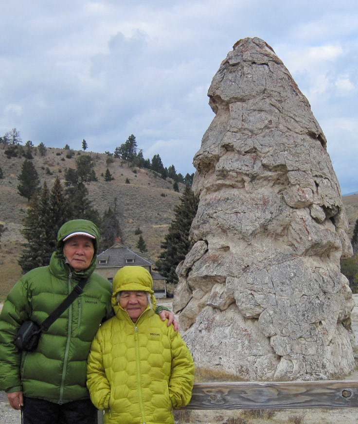 Mẹ và Ba at the "Hoodoos"