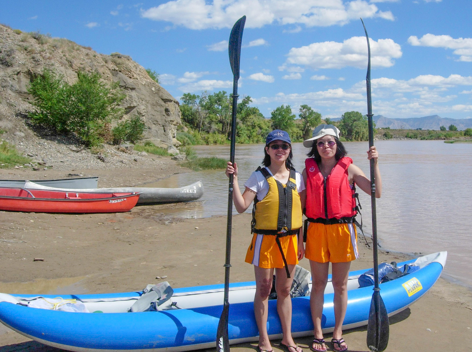 Vuong and Vang Nguyen about to launch on the Colorado River