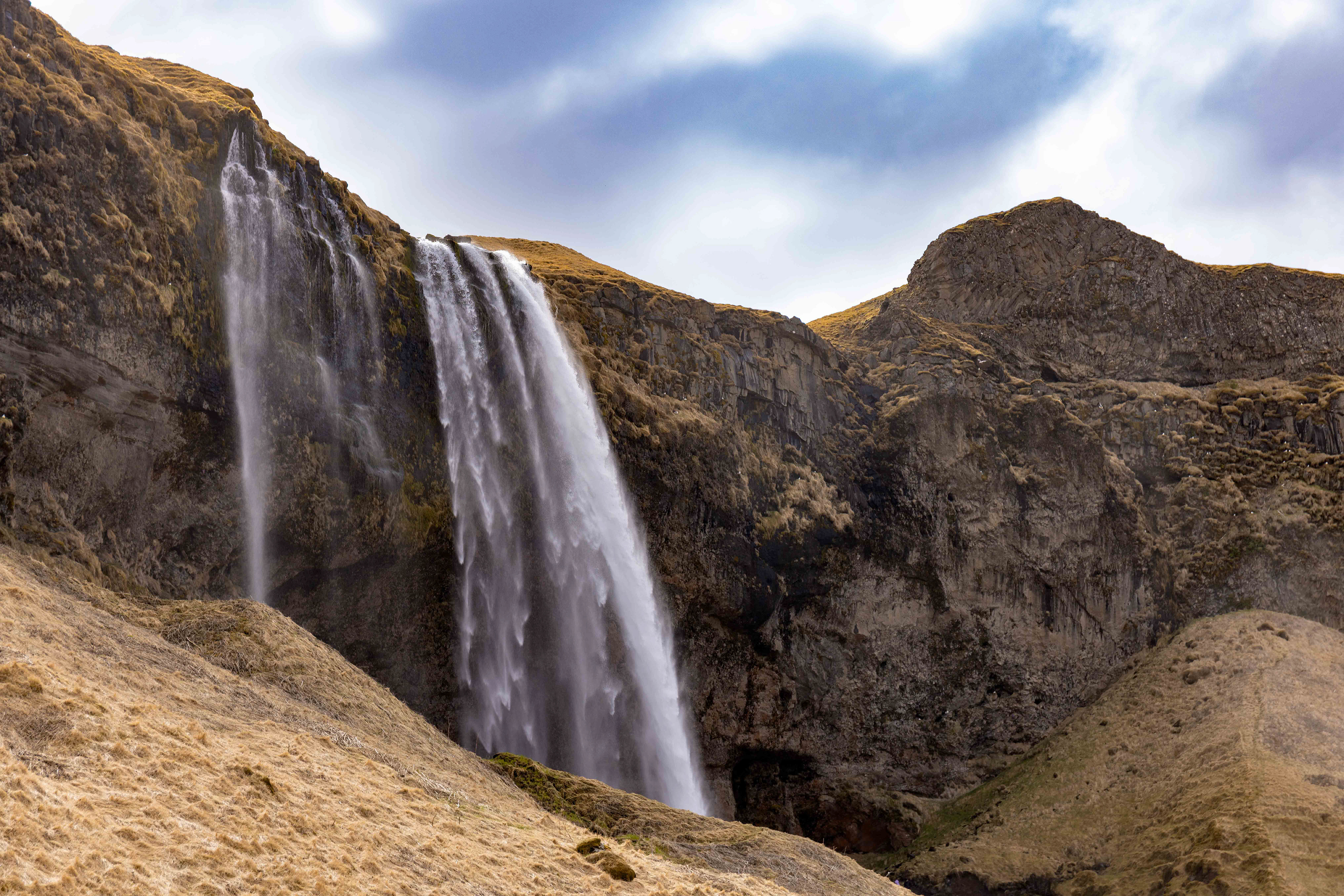 Seljalandsfoss waterfall