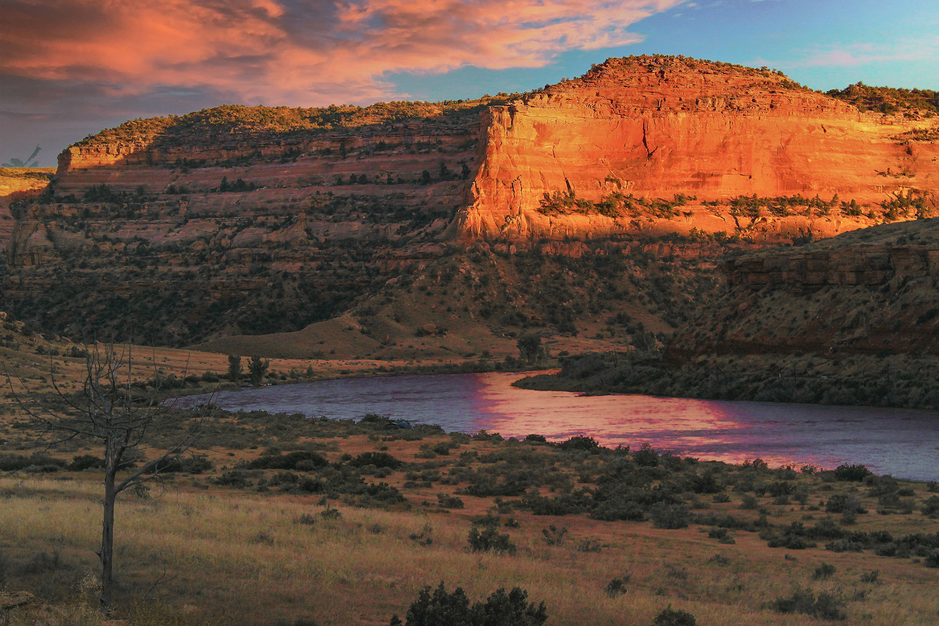 Sunrise in Ruby Canyon