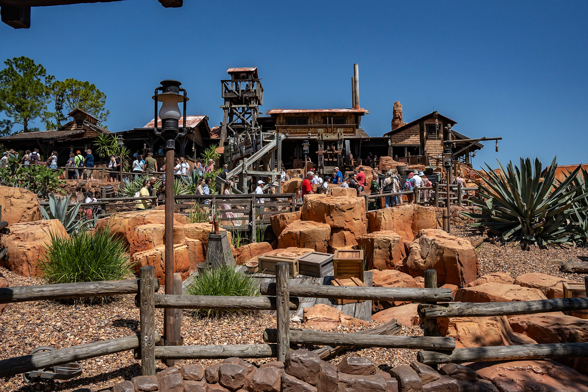 Photo by Jon Roost (www.jonroostphotos.com)