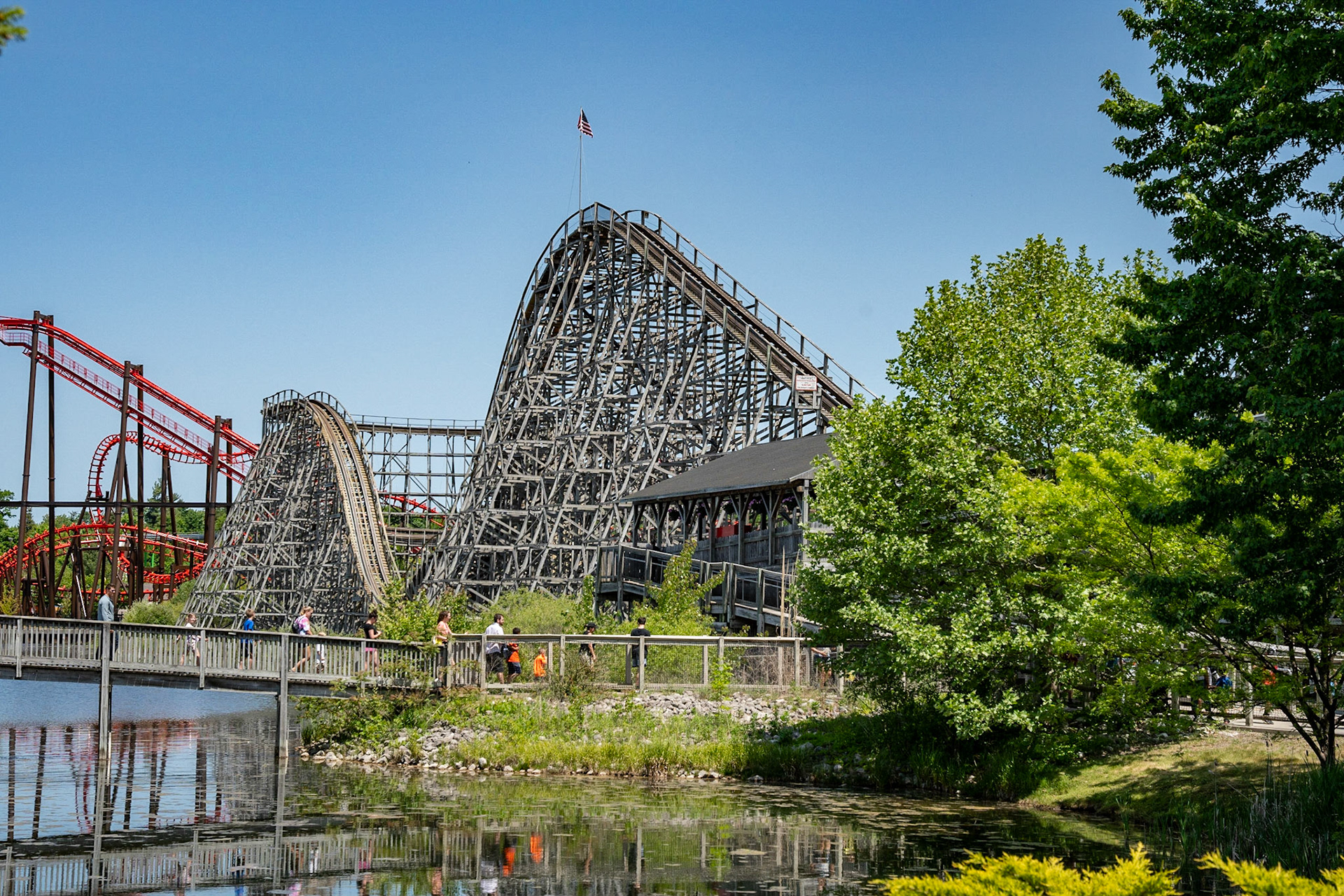 Photo by Jon Roost (www.jonroostphotos.com)