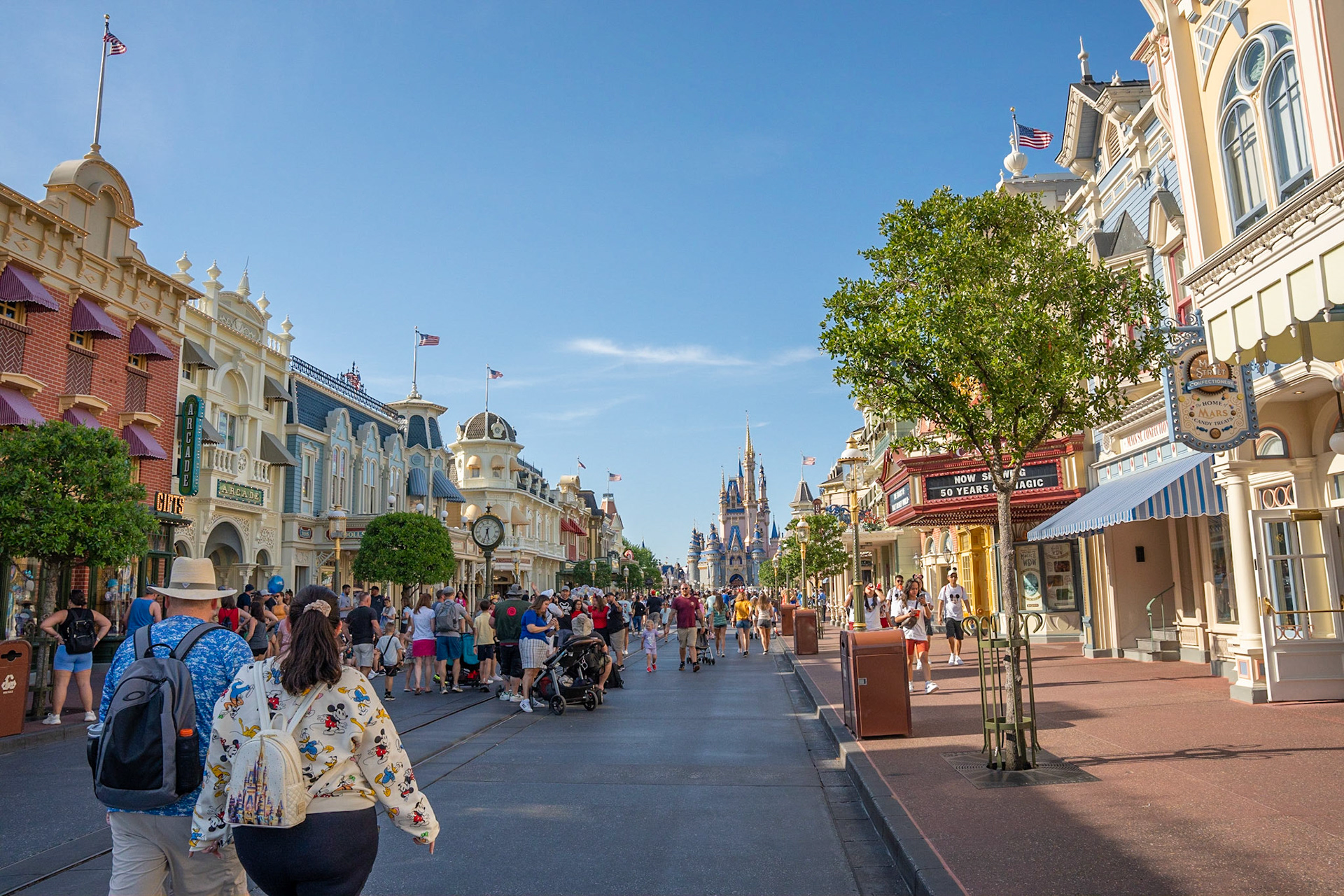 Photo by Jon Roost (www.jonroostphotos.com)